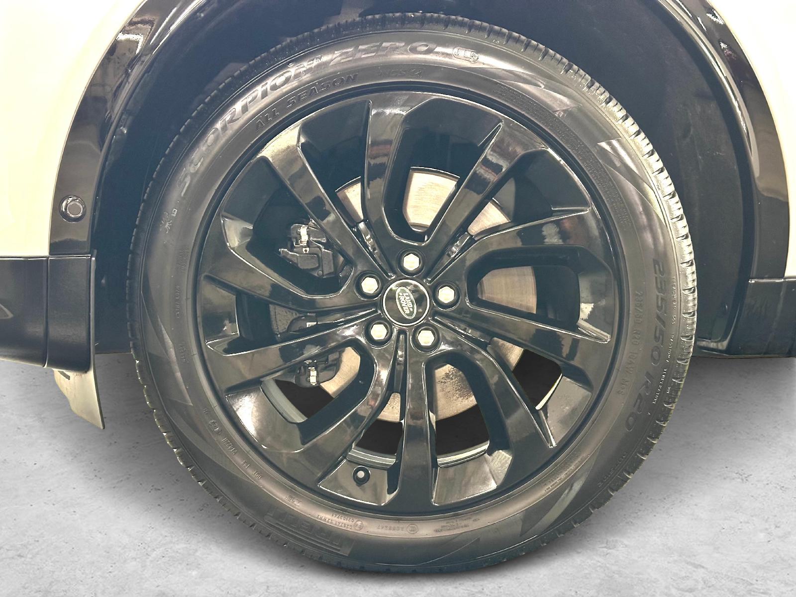 LAND ROVER Discovery Sport 1.5 T 270e Dynamic SE-image-11