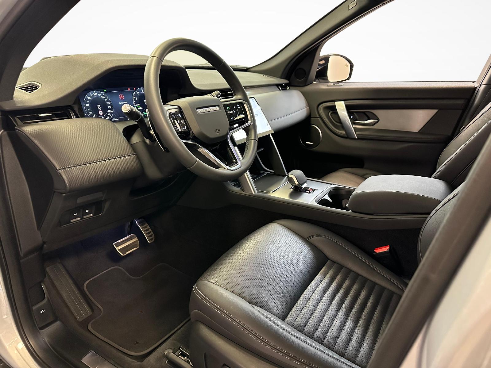 LAND ROVER Discovery Sport 1.5 T 270e Dynamic SE-image-3