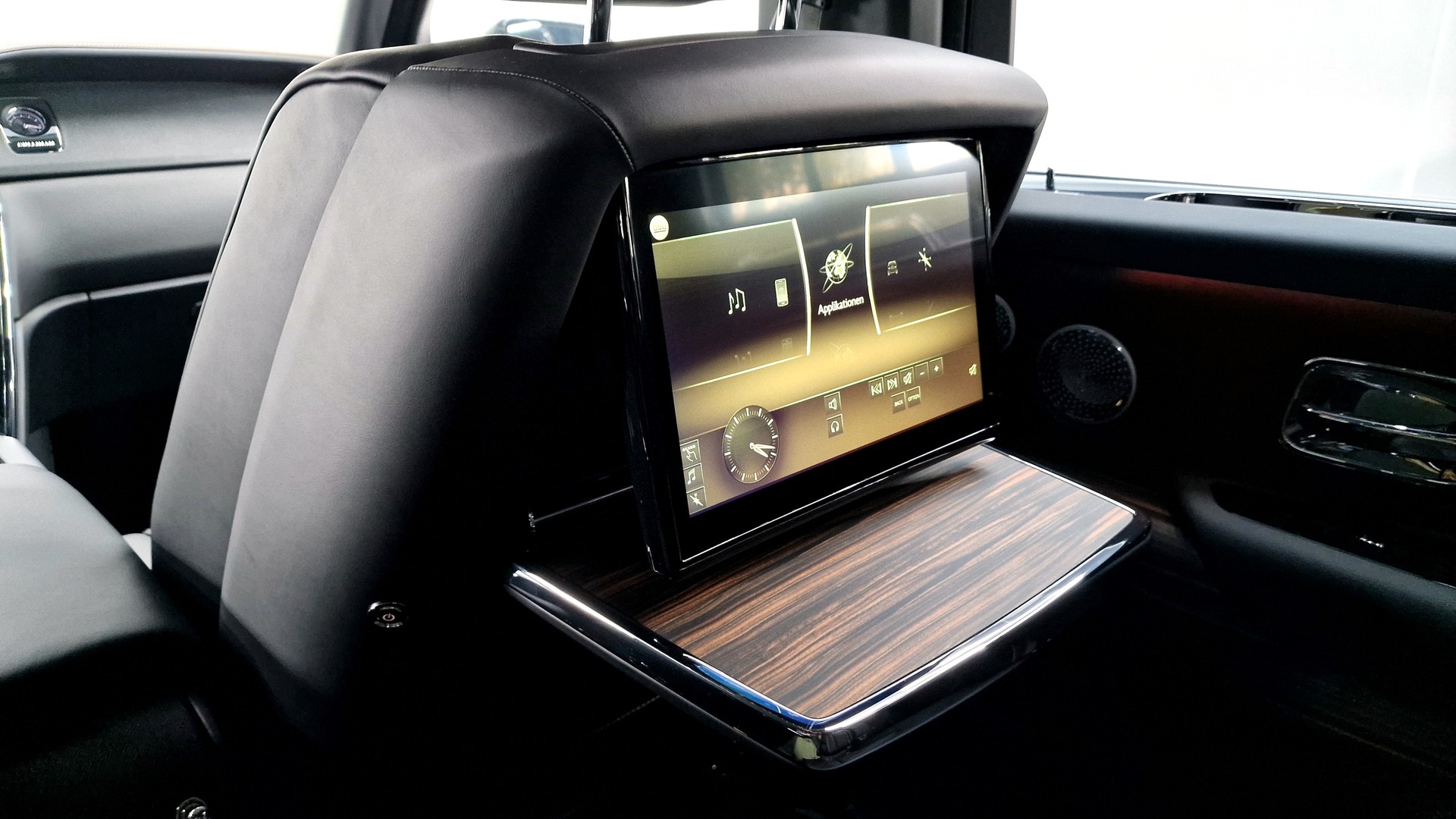 ROLLS-ROYCE Cullinan 6.7 V12-image-14