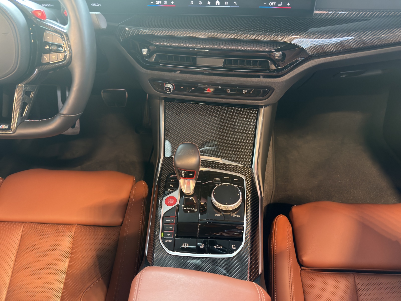 BMW M4 Cabrio Competition M xDrive-image-11
