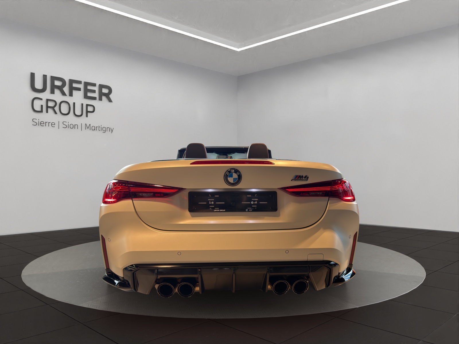 BMW M4 Cabrio Competition M xDrive-image-5
