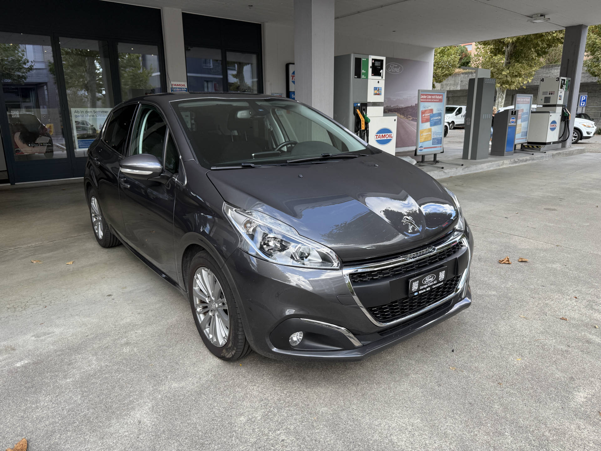 PEUGEOT 208 1.2 PureTech Allure S/S-image-5