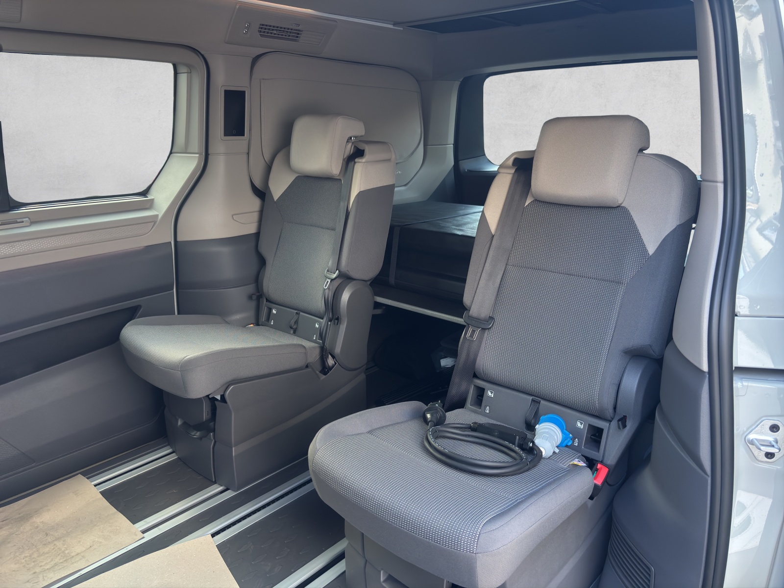 VW California eHybrid Beach Tour 4Motion-image-9