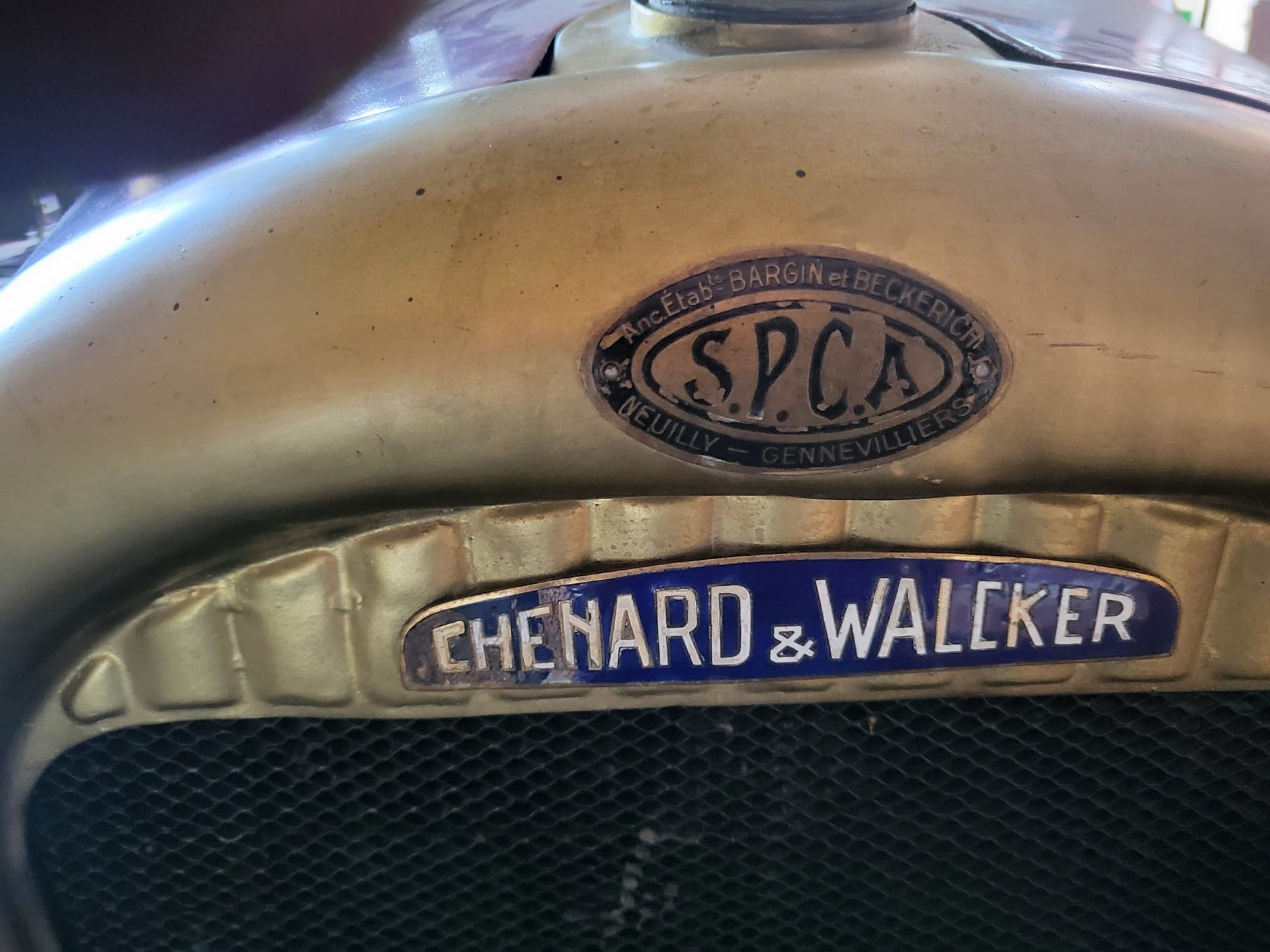 CHEVRON CHENARD & WALCKER-image-3