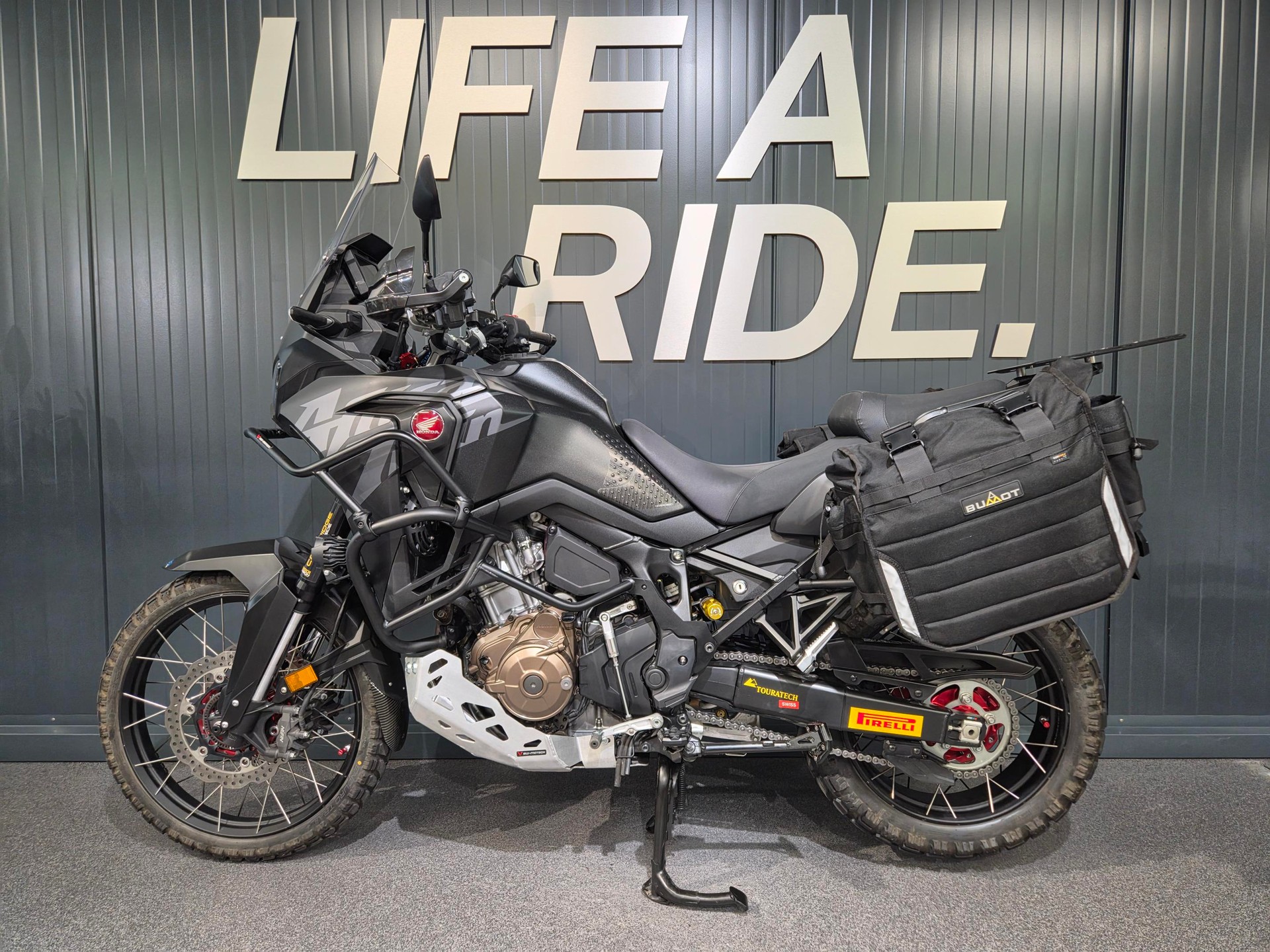 HONDA CRF 1100 Africa Twin-showroom-element-2