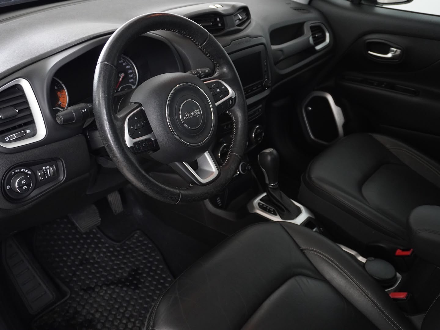JEEP Renegade 1.4 Turbo Limited AWD-image-2