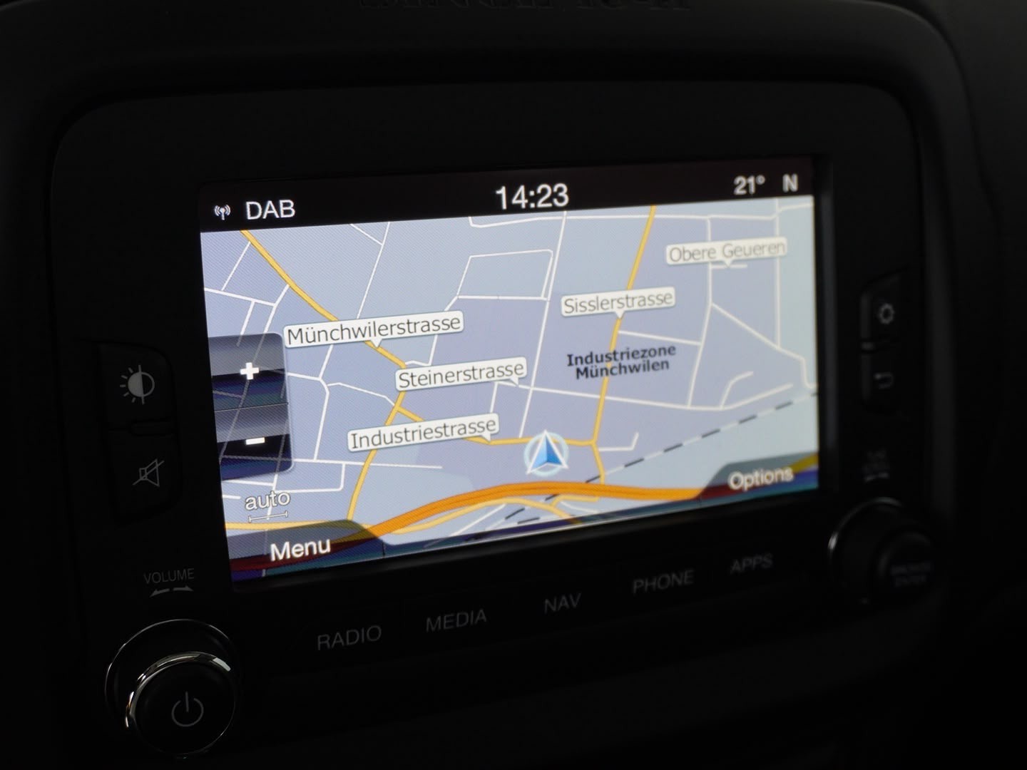 JEEP Renegade 1.4 Turbo Limited AWD-image-8