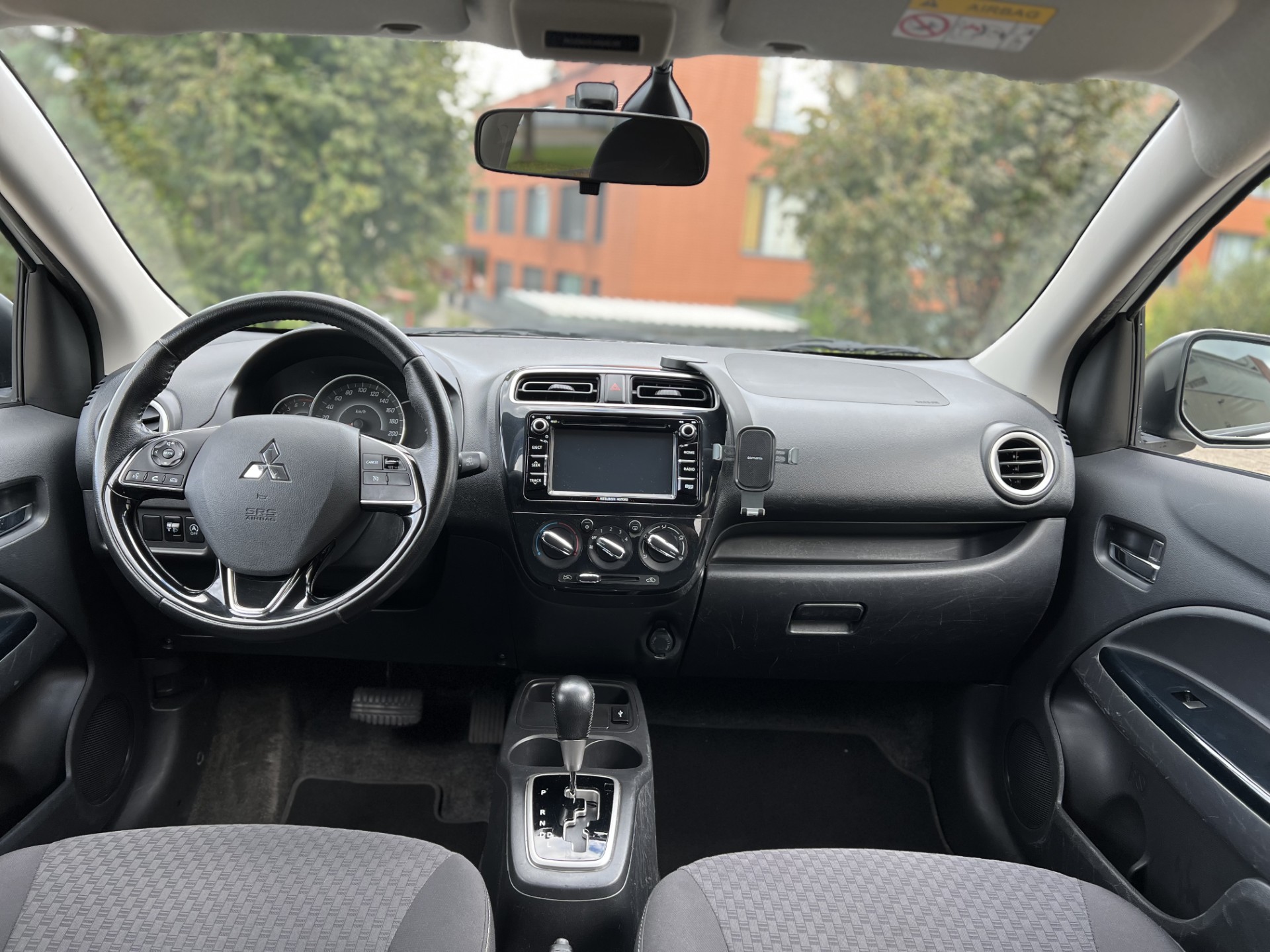MITSUBISHI Space Star 1.2 Value CVT-image-8