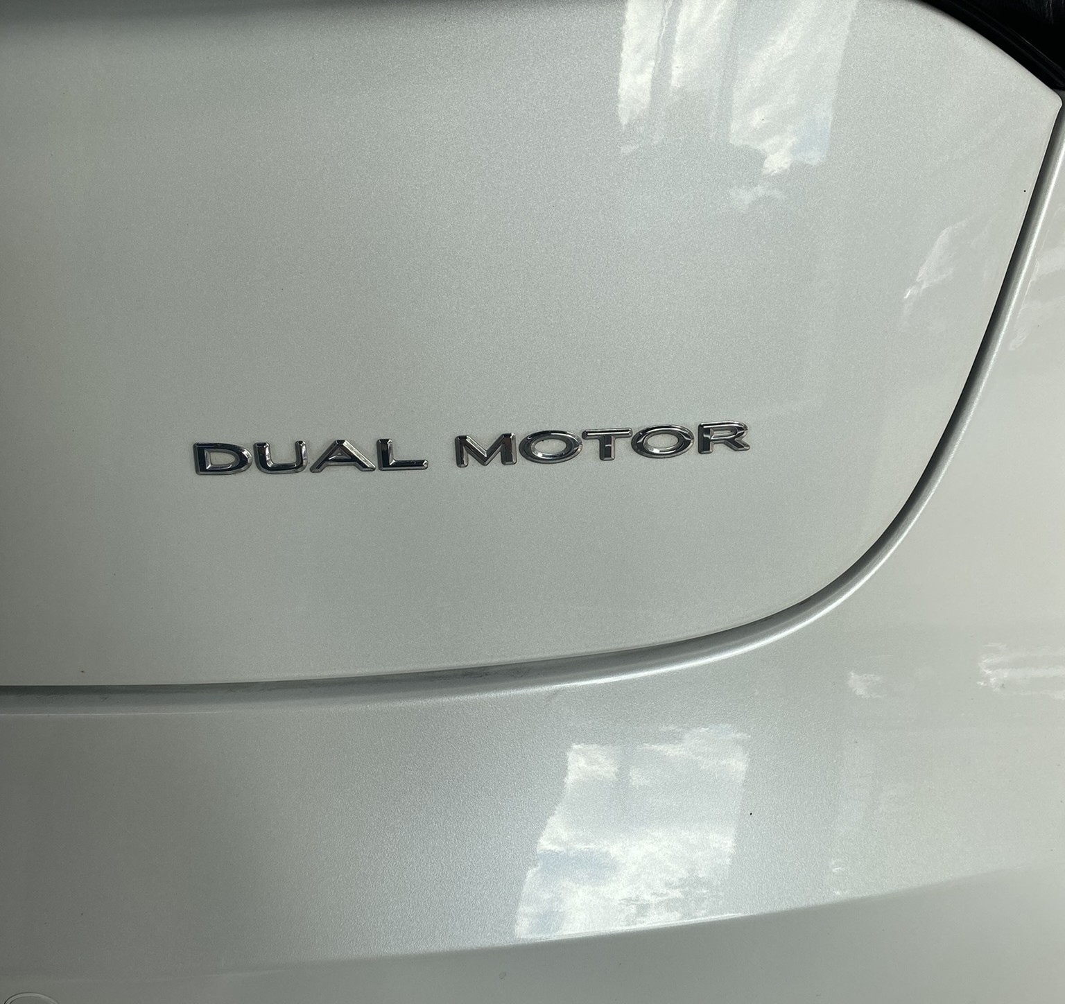 TESLA Model 3 Long Range Dual Motor AWD-image-12