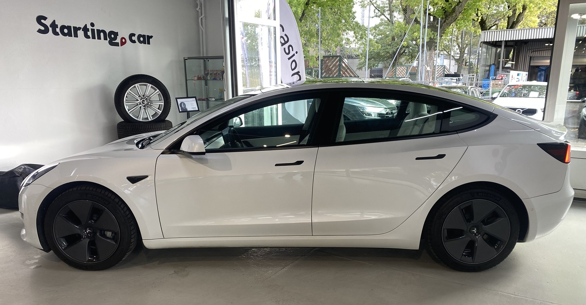 TESLA Model 3 Long Range Dual Motor AWD-image-10