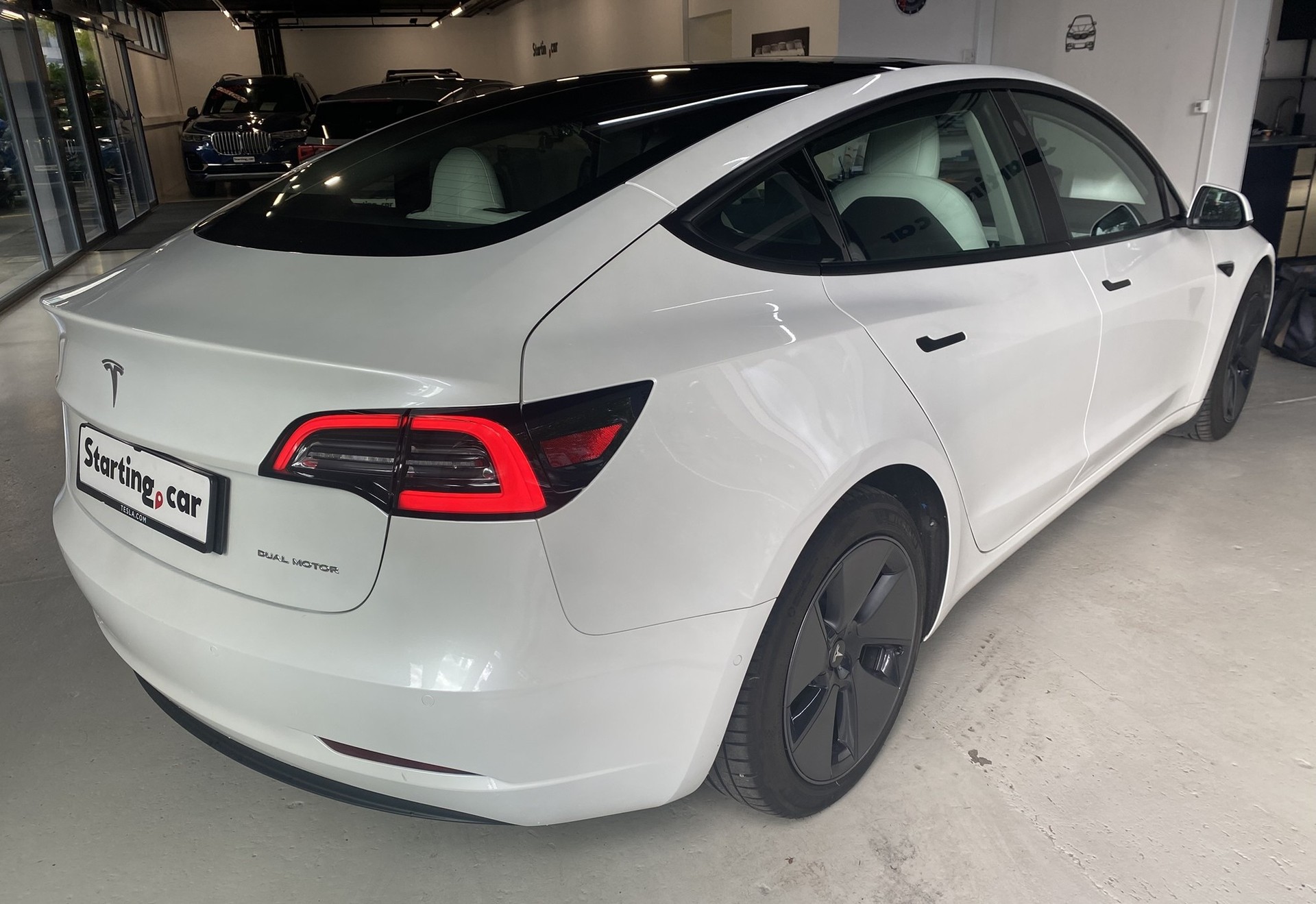 TESLA Model 3 Long Range Dual Motor AWD-image-3