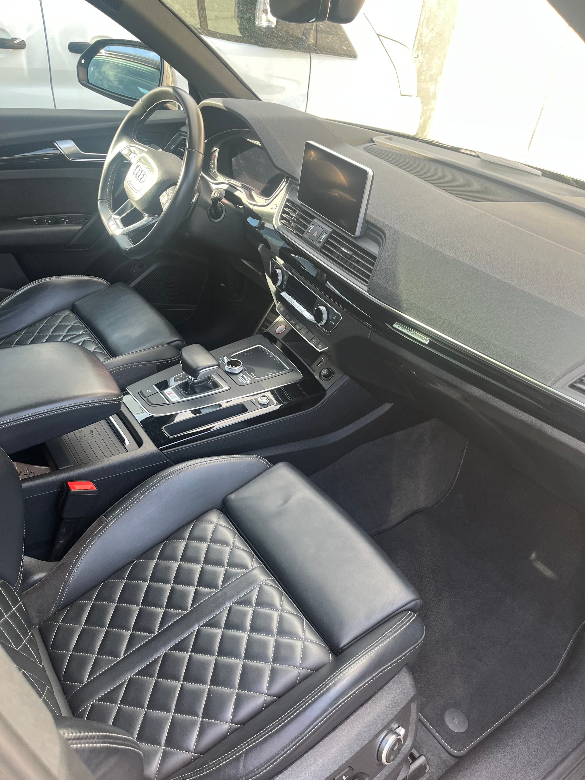 AUDI 3.0 V6 TDI quattro T-Tronic-image-2