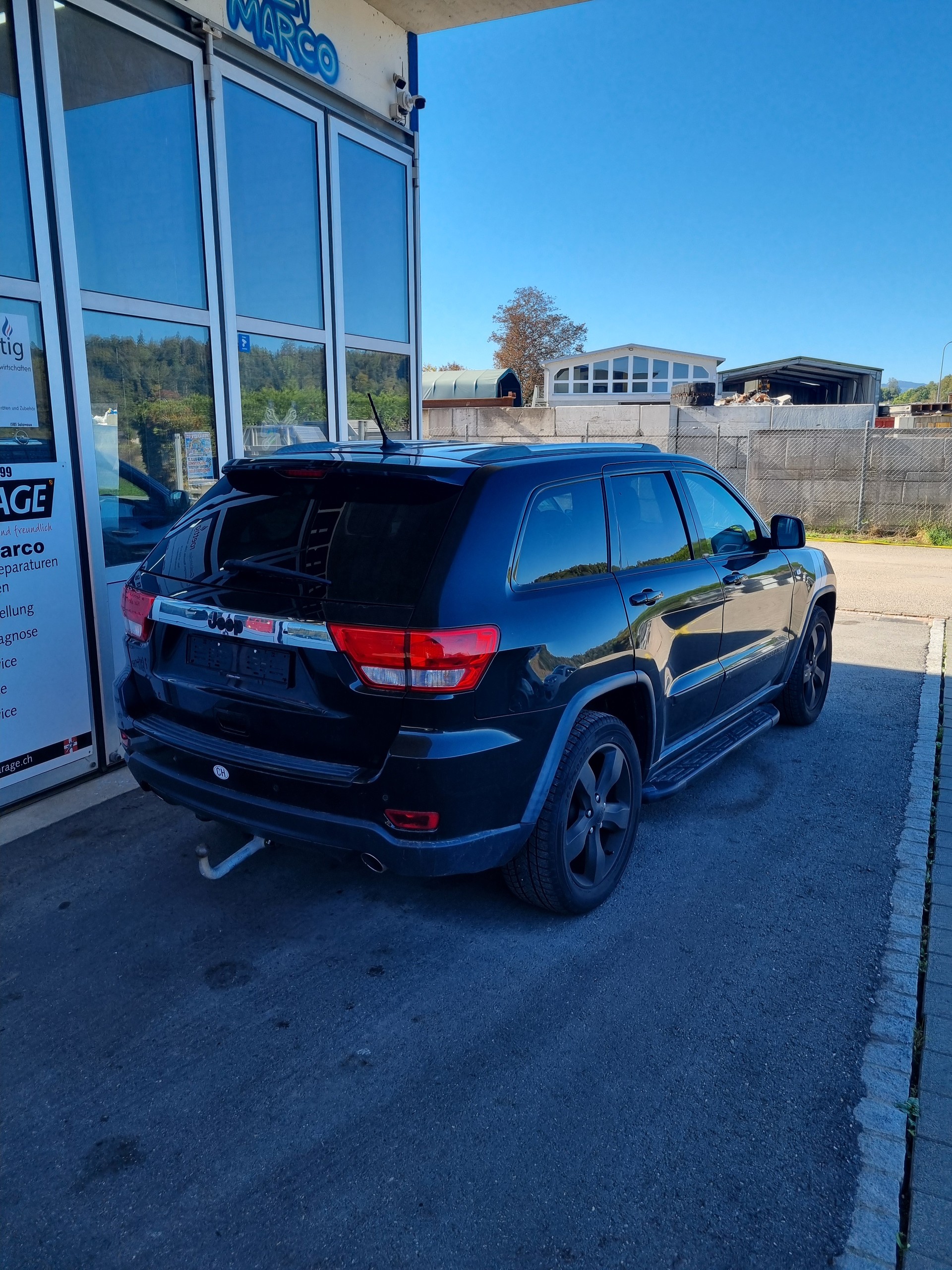 JEEP Grand Cherokee 3.0 CRD Overland Automatic-image-2
