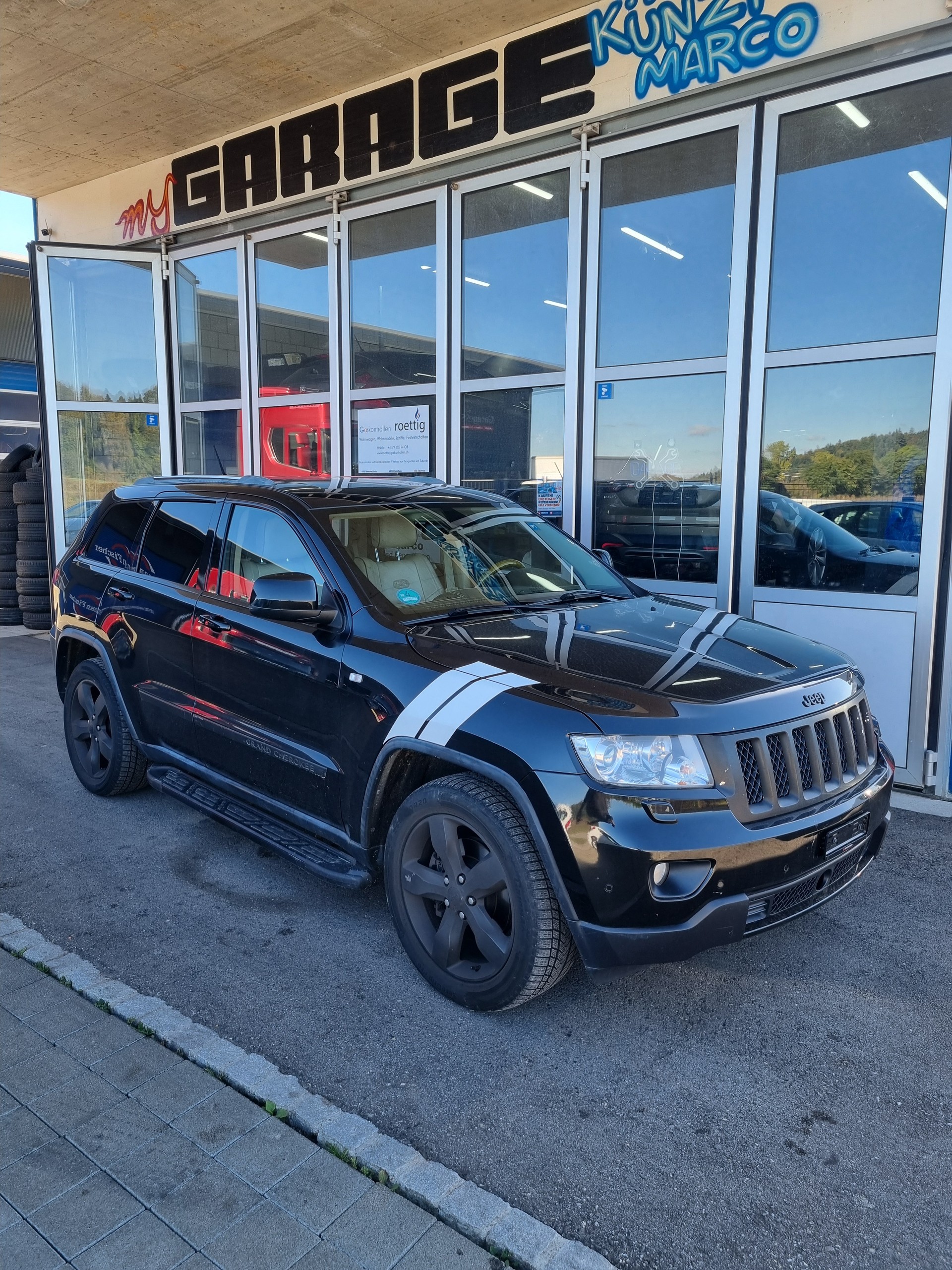 JEEP Grand Cherokee 3.0 CRD Overland Automatic-image-0