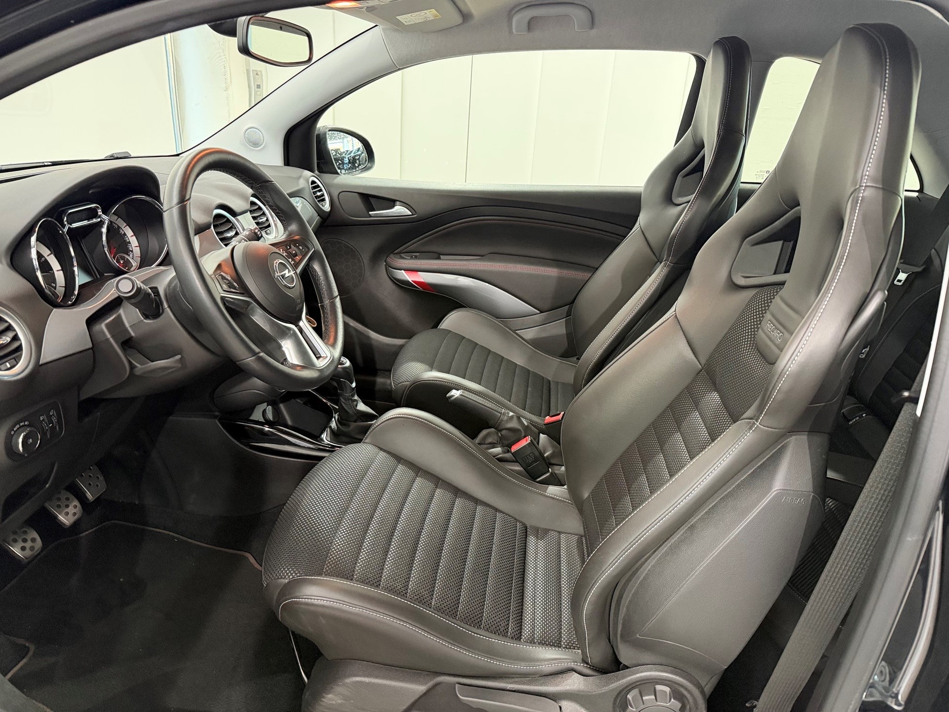 OPEL Adam 1.4i Turbo S S/S-image-6