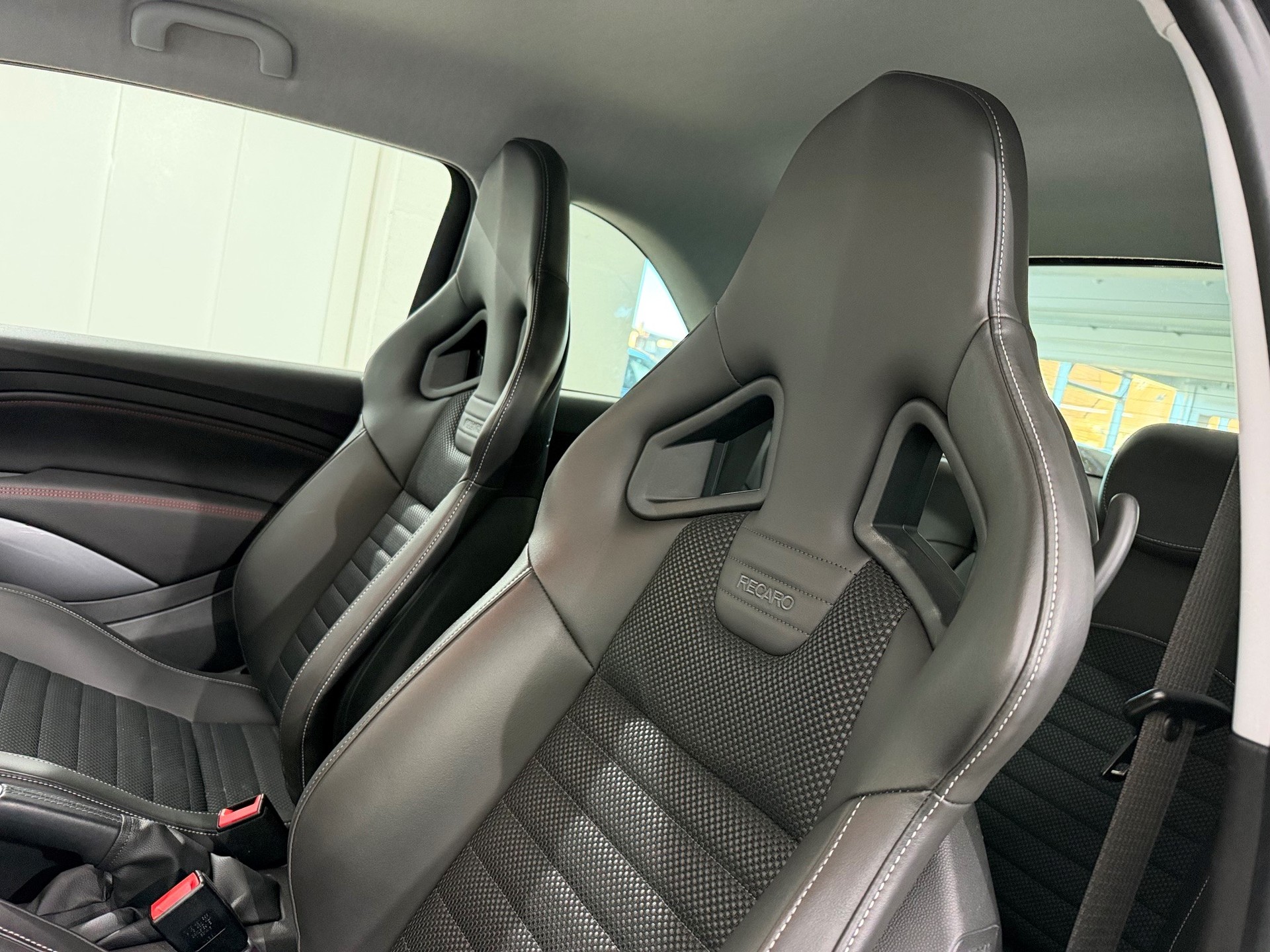 OPEL Adam 1.4i Turbo S S/S-image-19