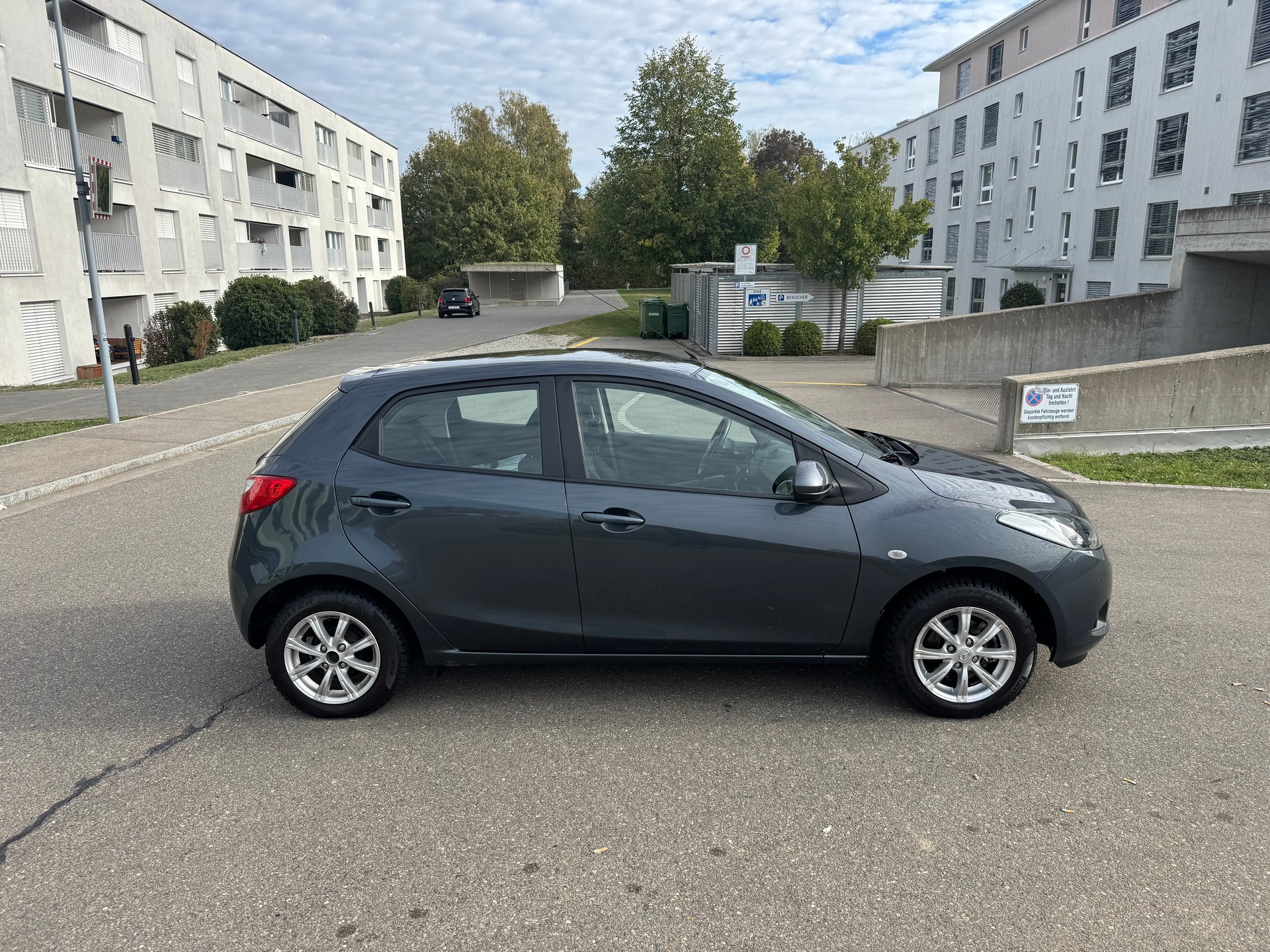 MAZDA 2 1.3i 16V Exclusive-image-4