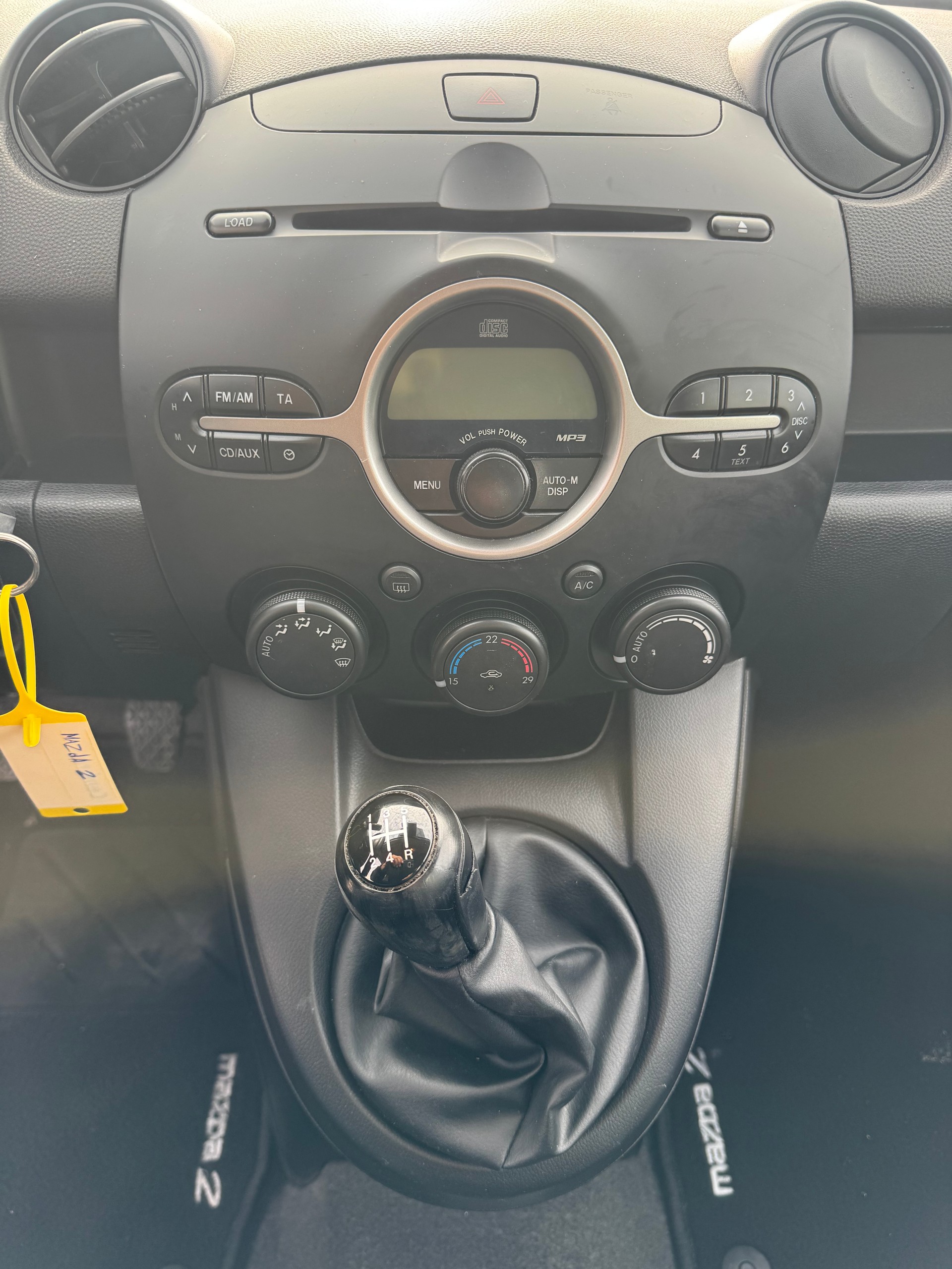 MAZDA 2 1.3i 16V Exclusive-image-9