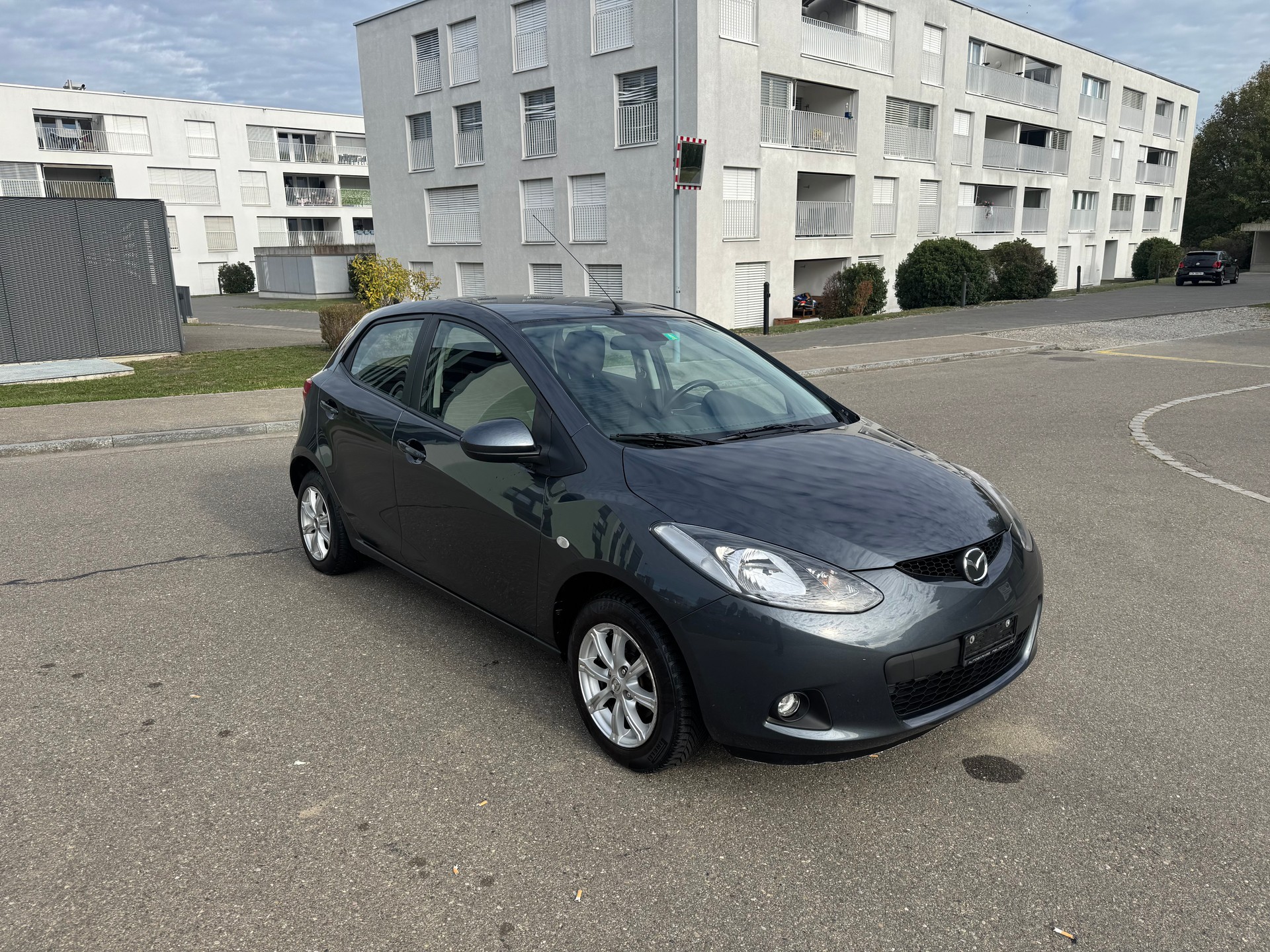 MAZDA 2 1.3i 16V Exclusive-image-1