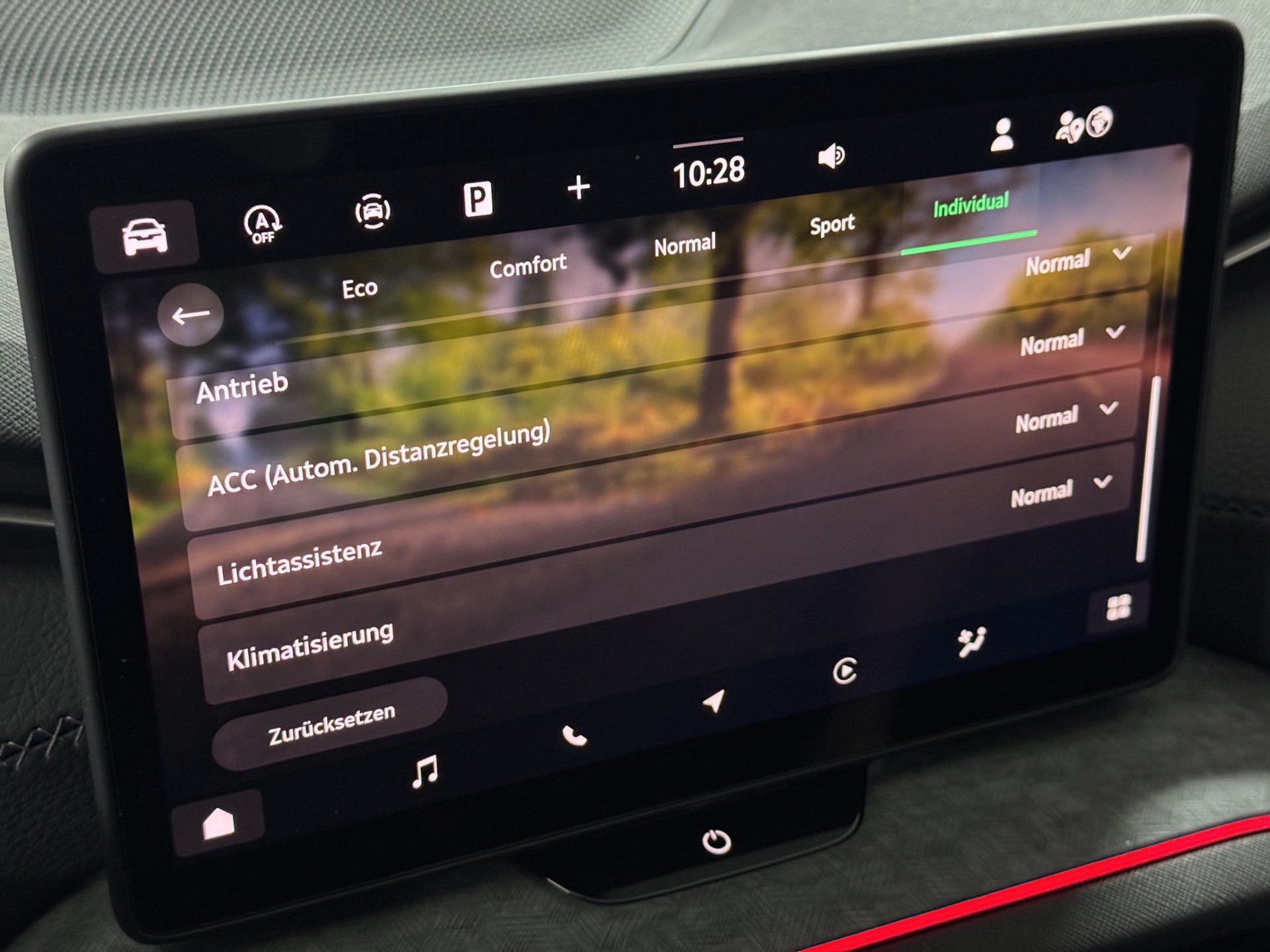 SKODA Kodiaq 1.5 TSI mHEV Selection 7-Plätzer "AHK-DCC-Leder-360°Park Assist IPA"-image-27