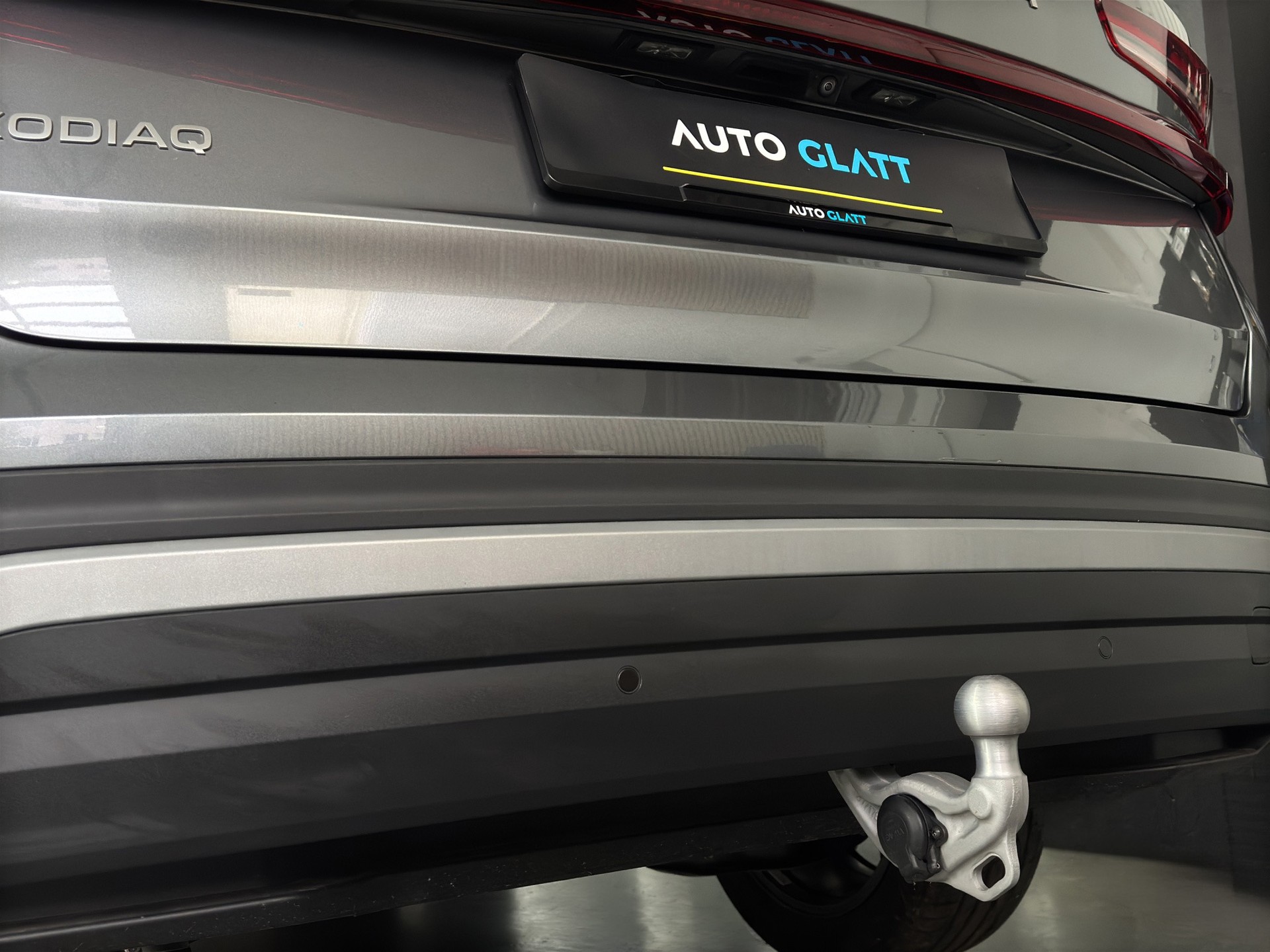 SKODA Kodiaq 1.5 TSI mHEV Selection 7-Plätzer "AHK-DCC-Leder-360°Park Assist IPA"-image-29