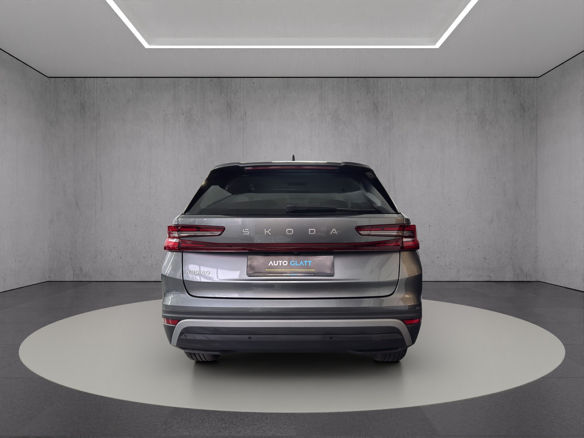 SKODA Kodiaq 1.5 TSI mHEV Selection 7-Plätzer "AHK-DCC-Leder-360°Park Assist IPA"-image-5