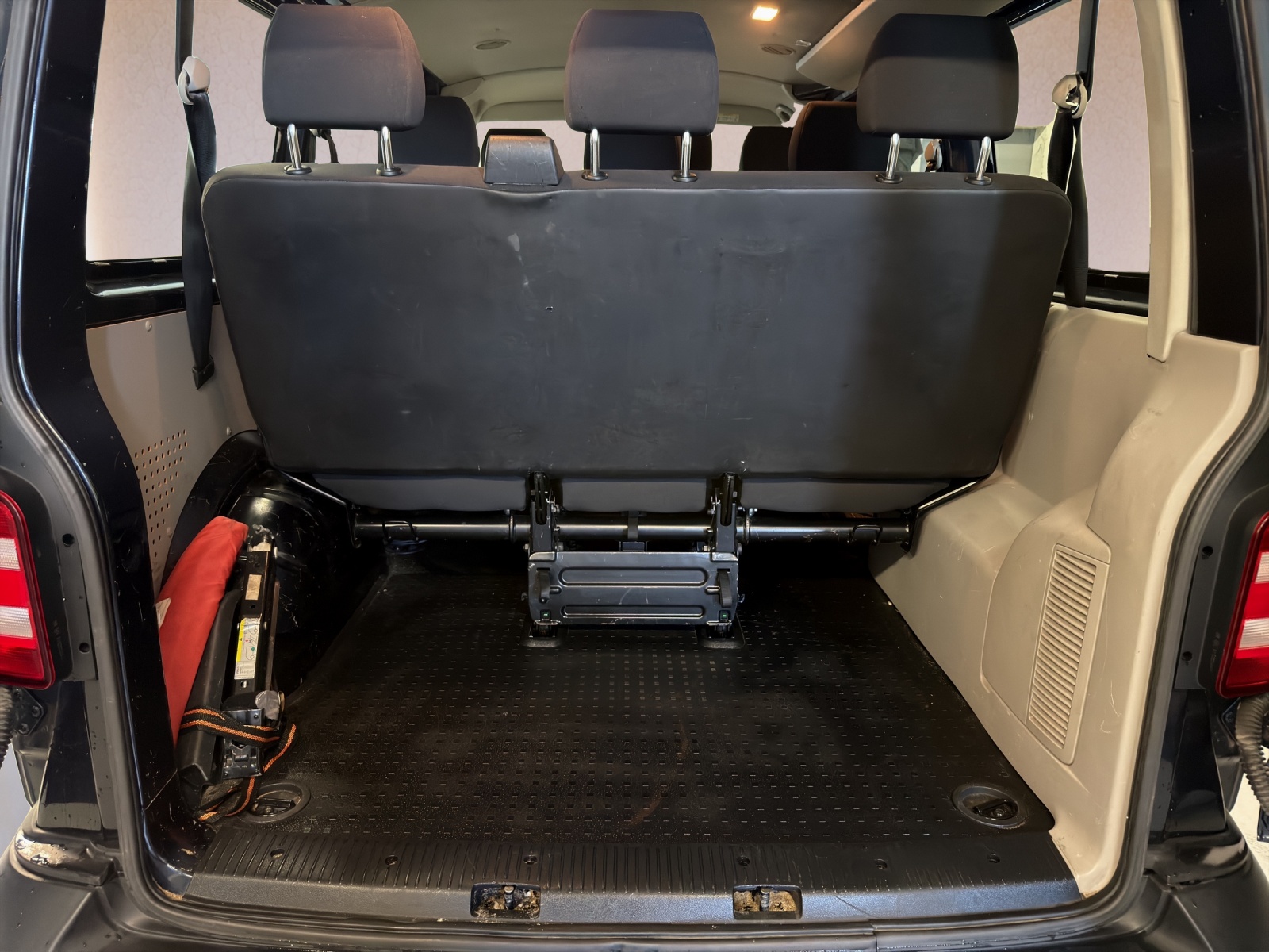 VW T6 2.0 TDI 9Pl.-image-15