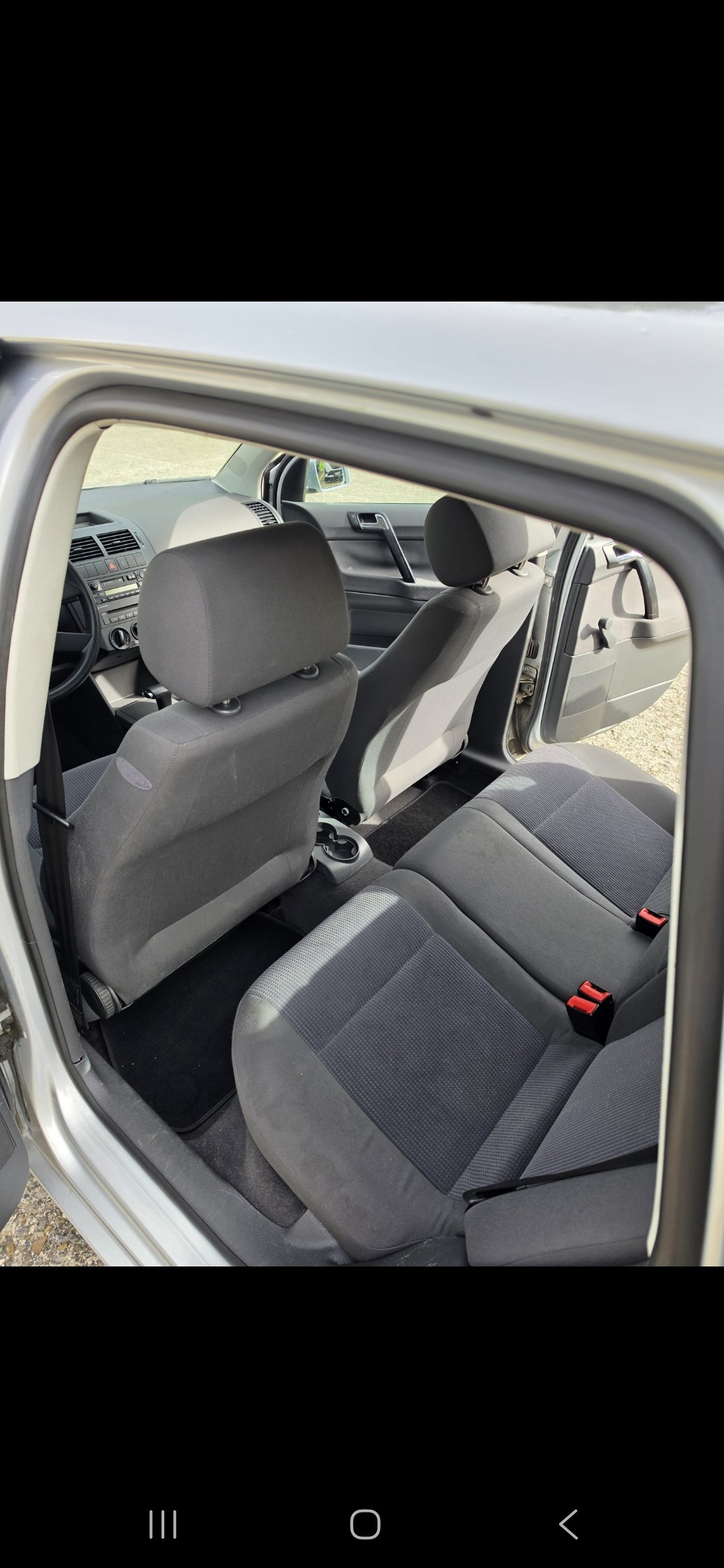 VW Polo 1.4 16V Highline-image-4