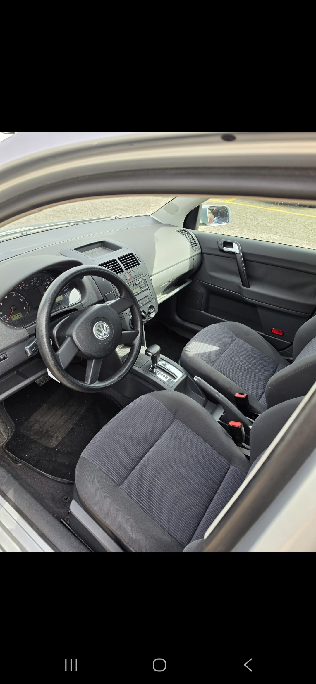 VW Polo 1.4 16V Highline-image-5