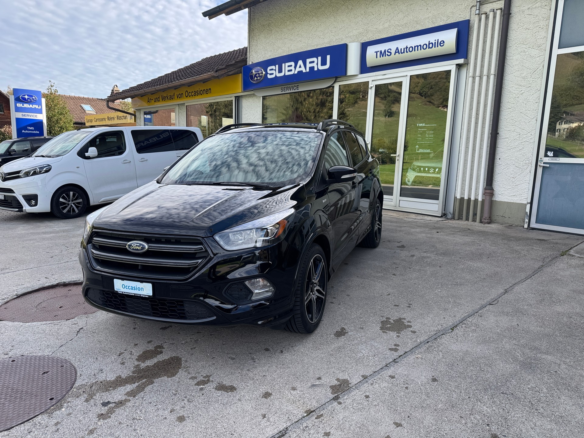 FORD Kuga 2.0 TDCi ST Line 4WD PowerShift-image-1