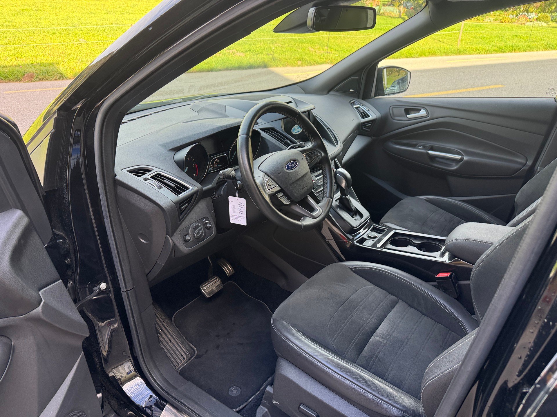 FORD Kuga 2.0 TDCi ST Line 4WD PowerShift-image-8