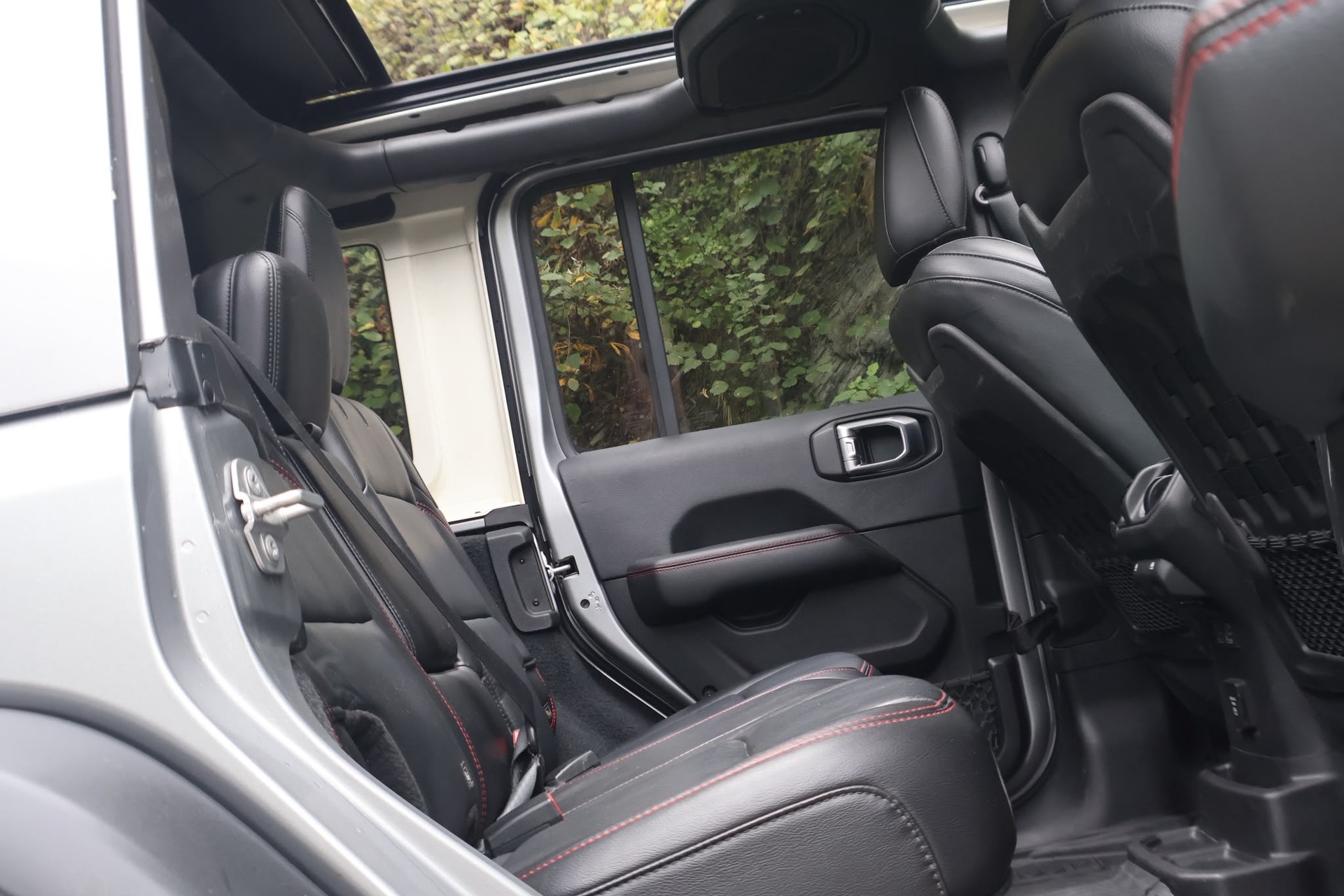 JEEP Wrangler 2.0 Unlimited Rubicon Automatic-image-9