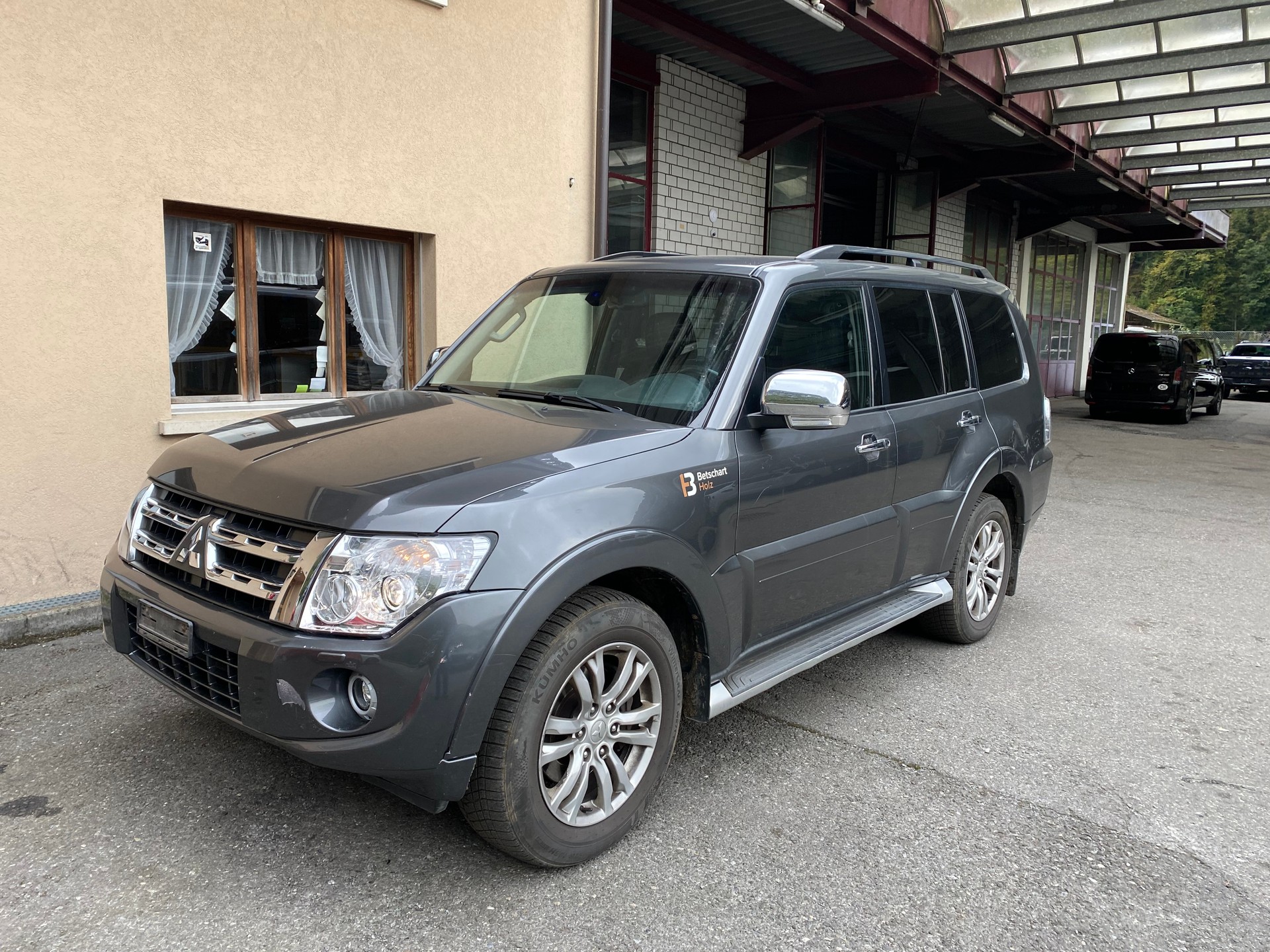 MITSUBISHI Pajero 3.2 DI-D Navigator Automatic-image-11