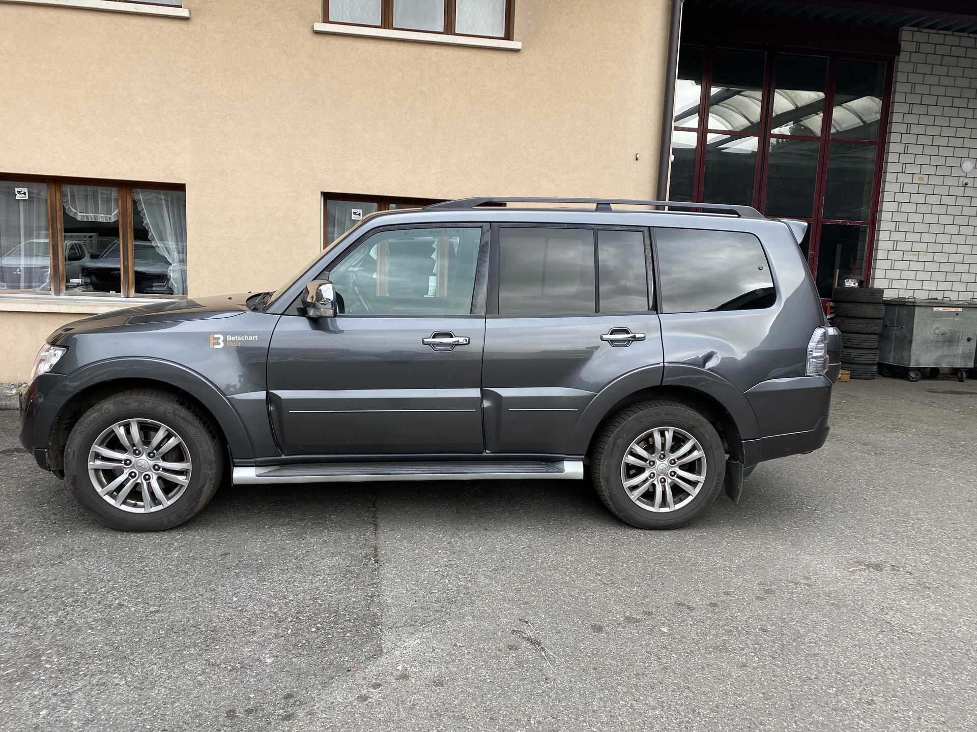 MITSUBISHI Pajero 3.2 DI-D Navigator Automatic-image-10