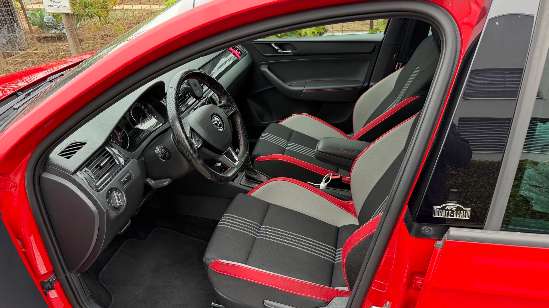 SKODA 1.4 TSI Monte Carlo DSG-image-3