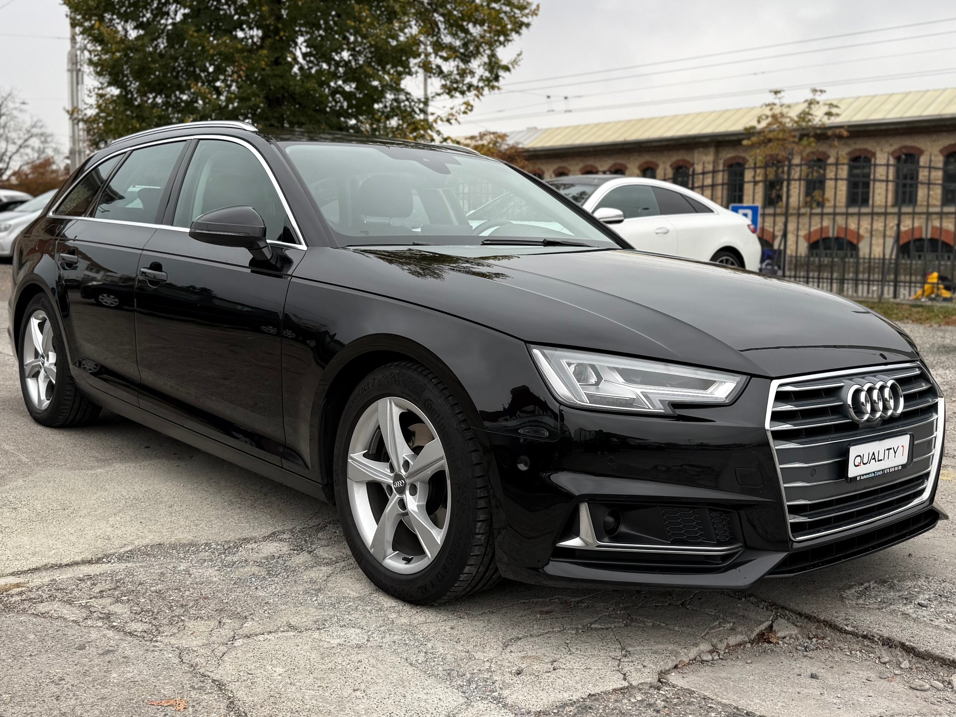 AUDI A4 Avant 35 TDI Design S-tronic-image-0