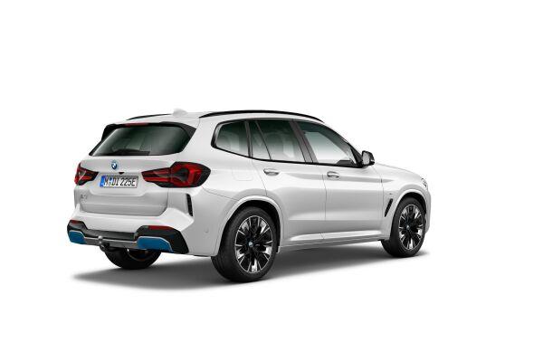BMW iX3 M Sport-image-4