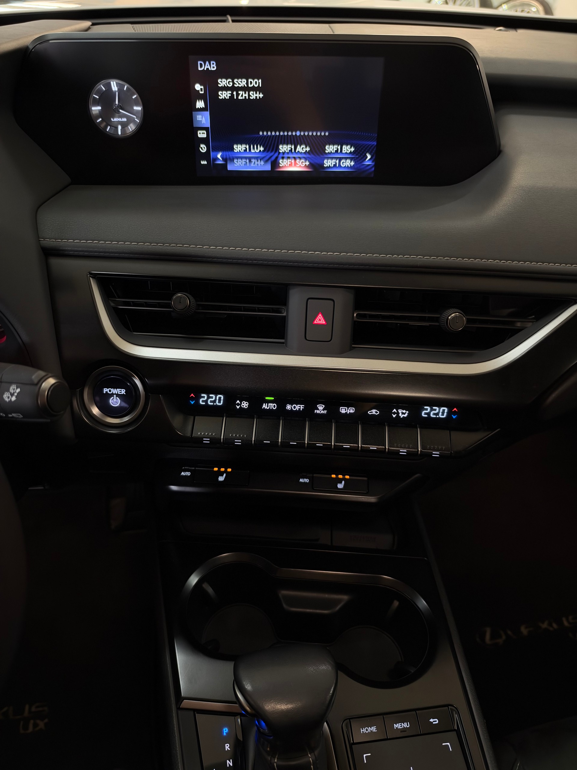 LEXUS UX 250h AWD Special Edition Celebrating 30-image-14