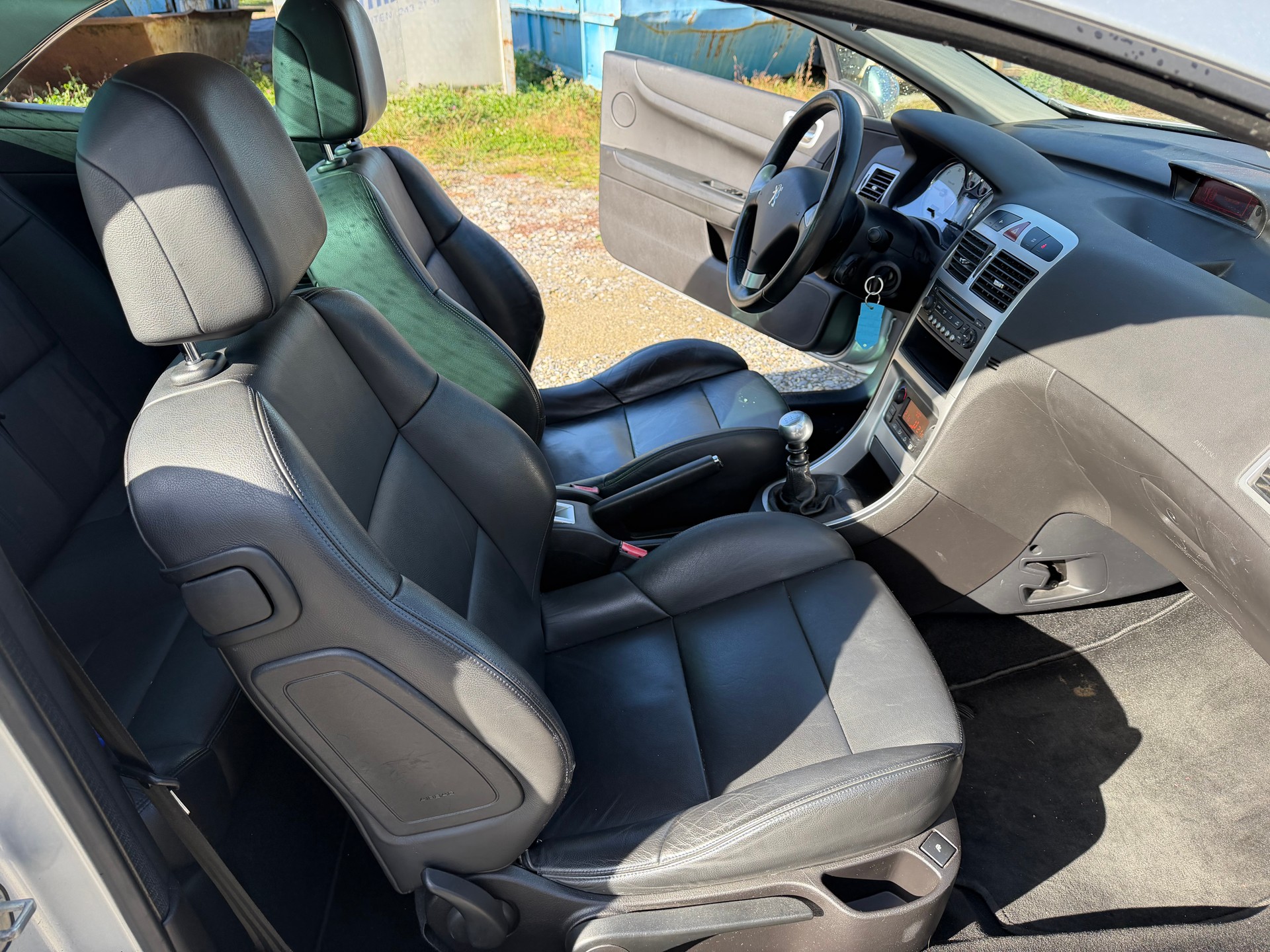 PEUGEOT 307 CC 2.0 HDI Dynamic-image-8