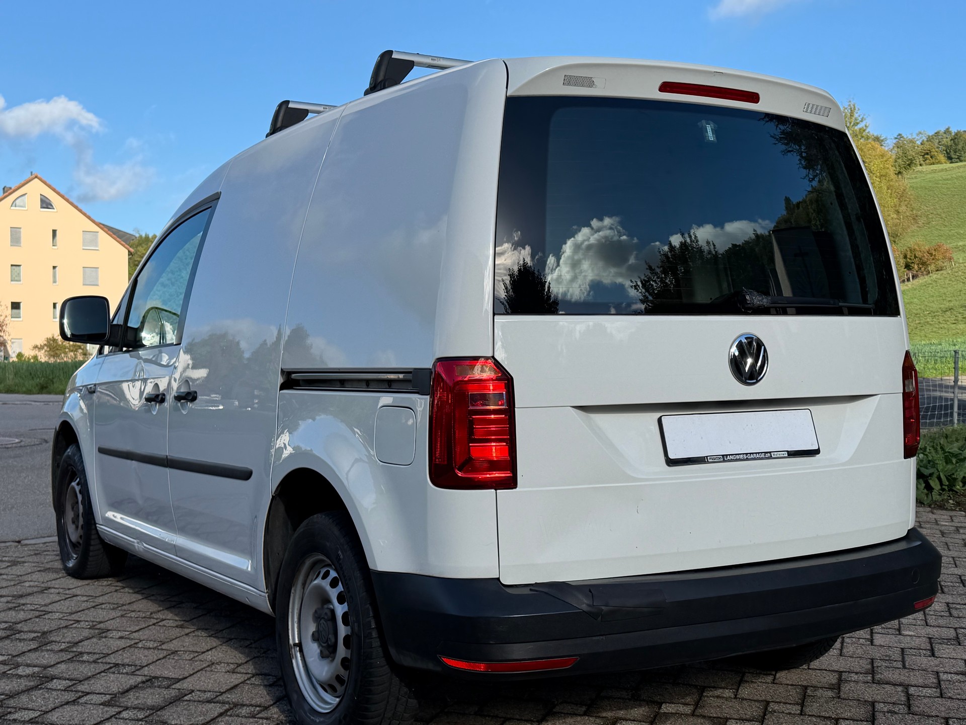 VW Caddy 1.2 TSI Entry BlueMotion Technology-image-3