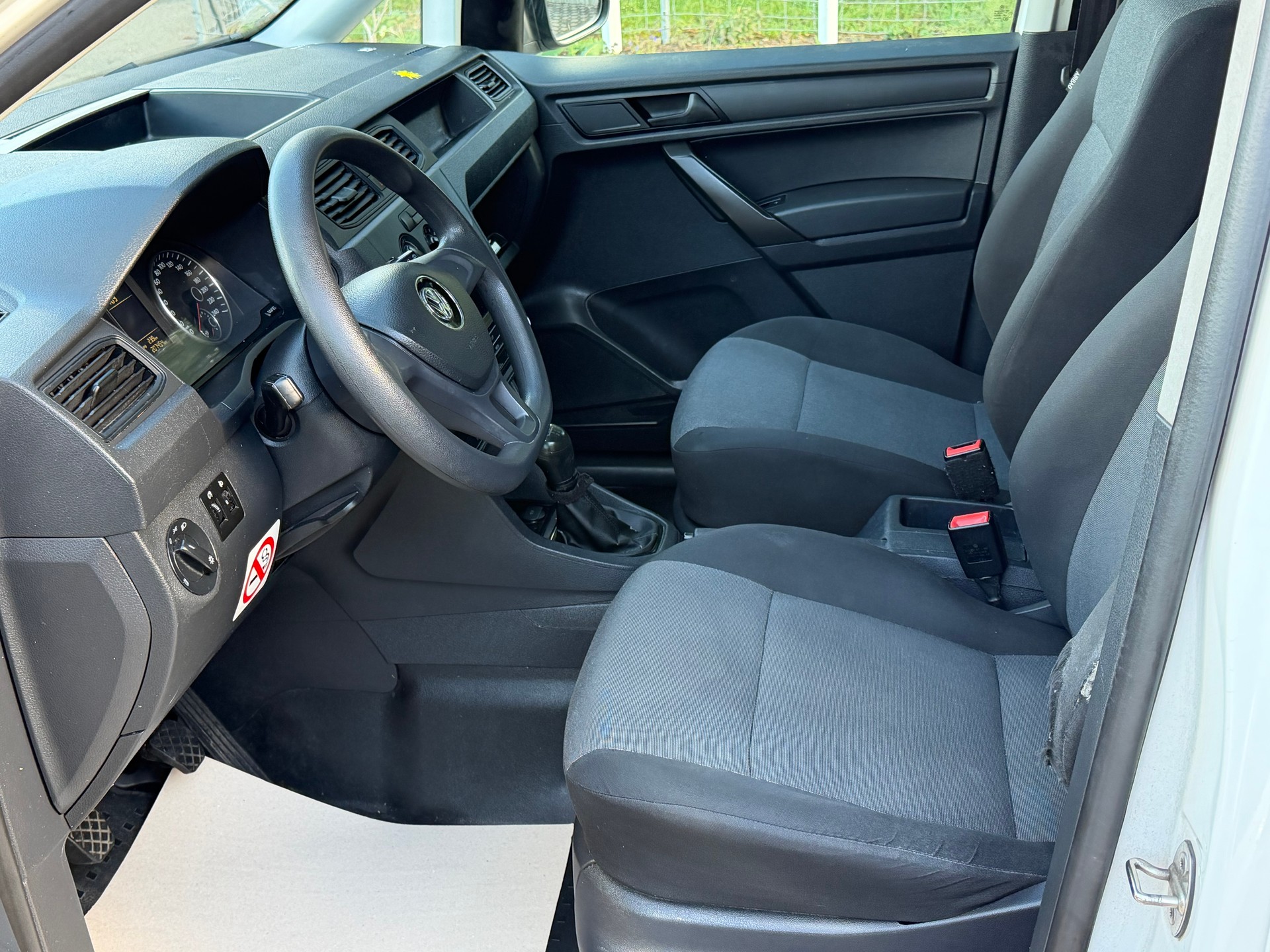 VW Caddy 1.2 TSI Entry BlueMotion Technology-image-10