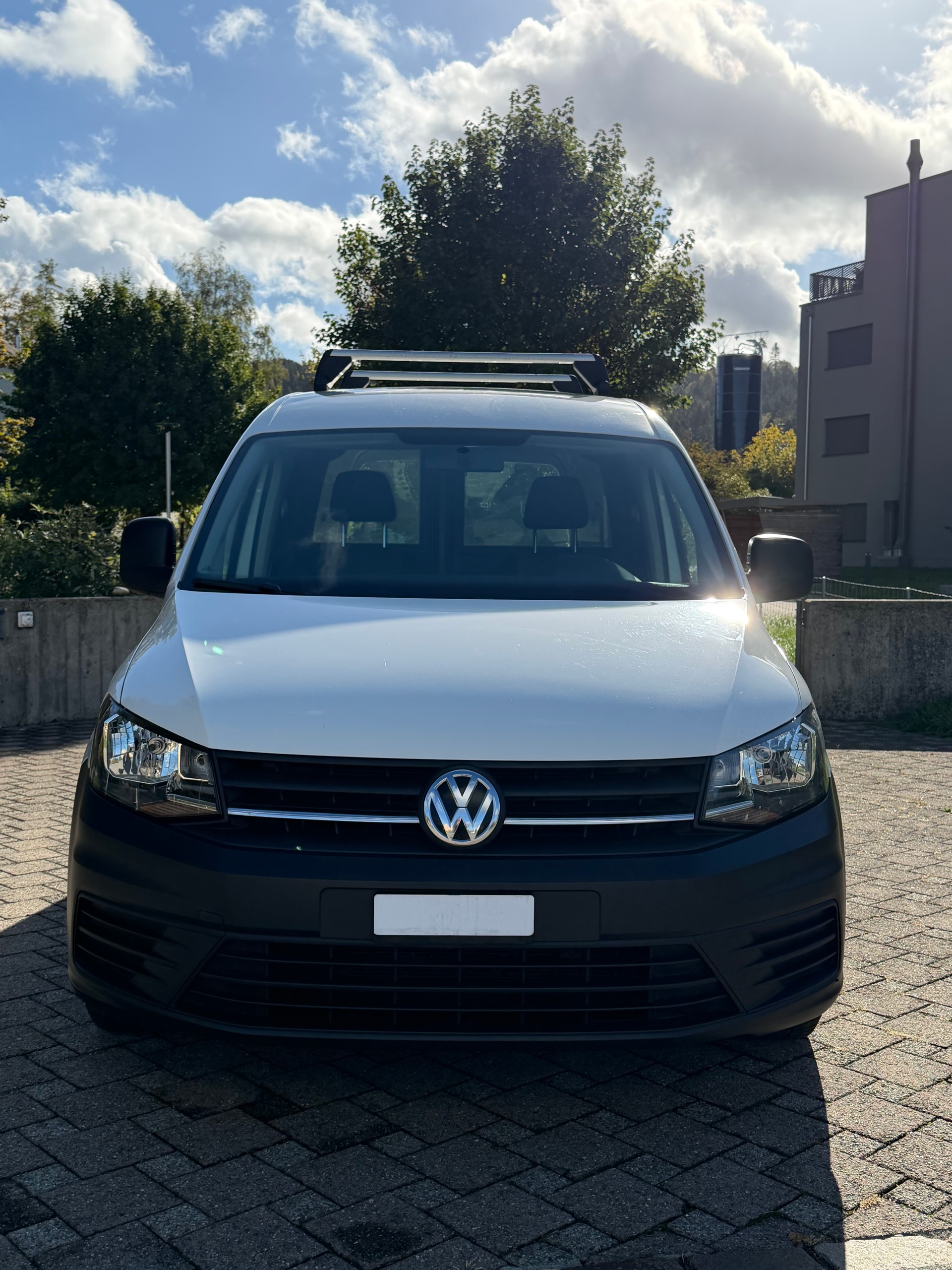 VW Caddy 1.2 TSI Entry BlueMotion Technology-image-2