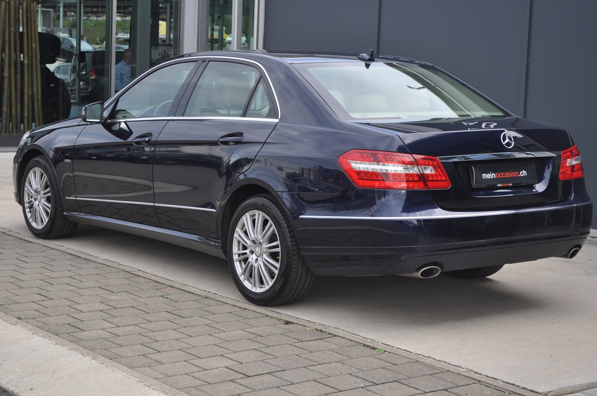 MERCEDES-BENZ E 300 CGI BlueEff Elég.-image-10