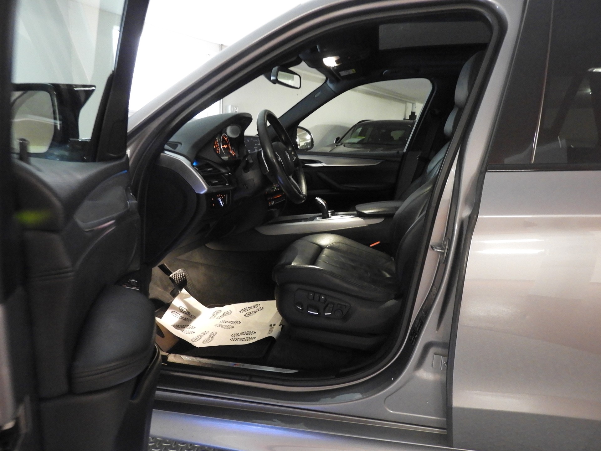 BMW X5 xDrive 40d Steptronic-image-5