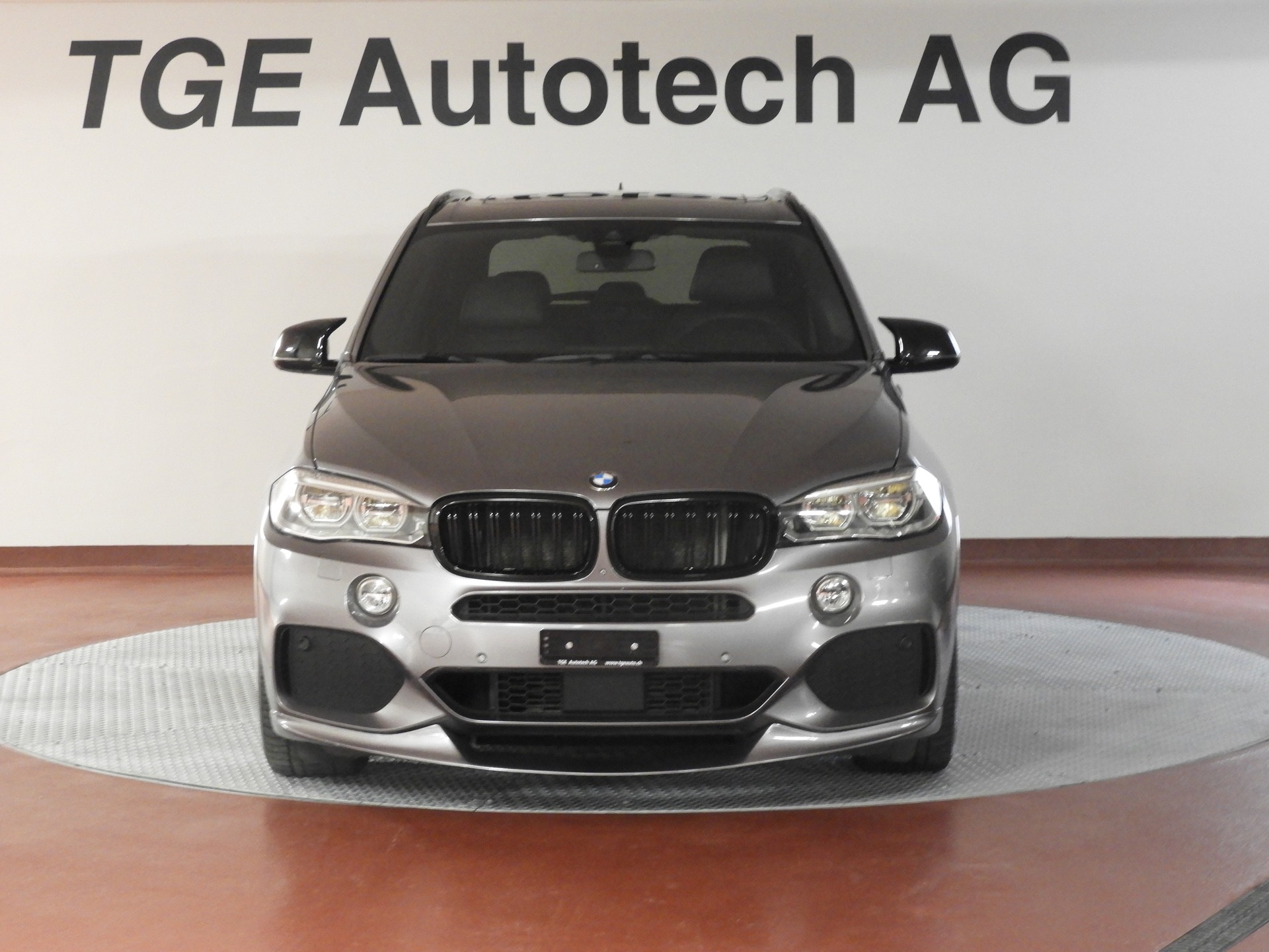 BMW X5 xDrive 40d Steptronic-image-2