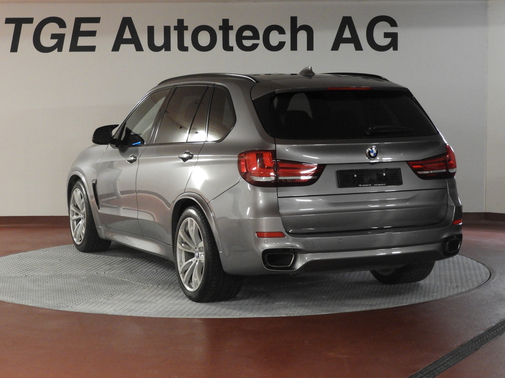 BMW X5 xDrive 40d Steptronic-image-14