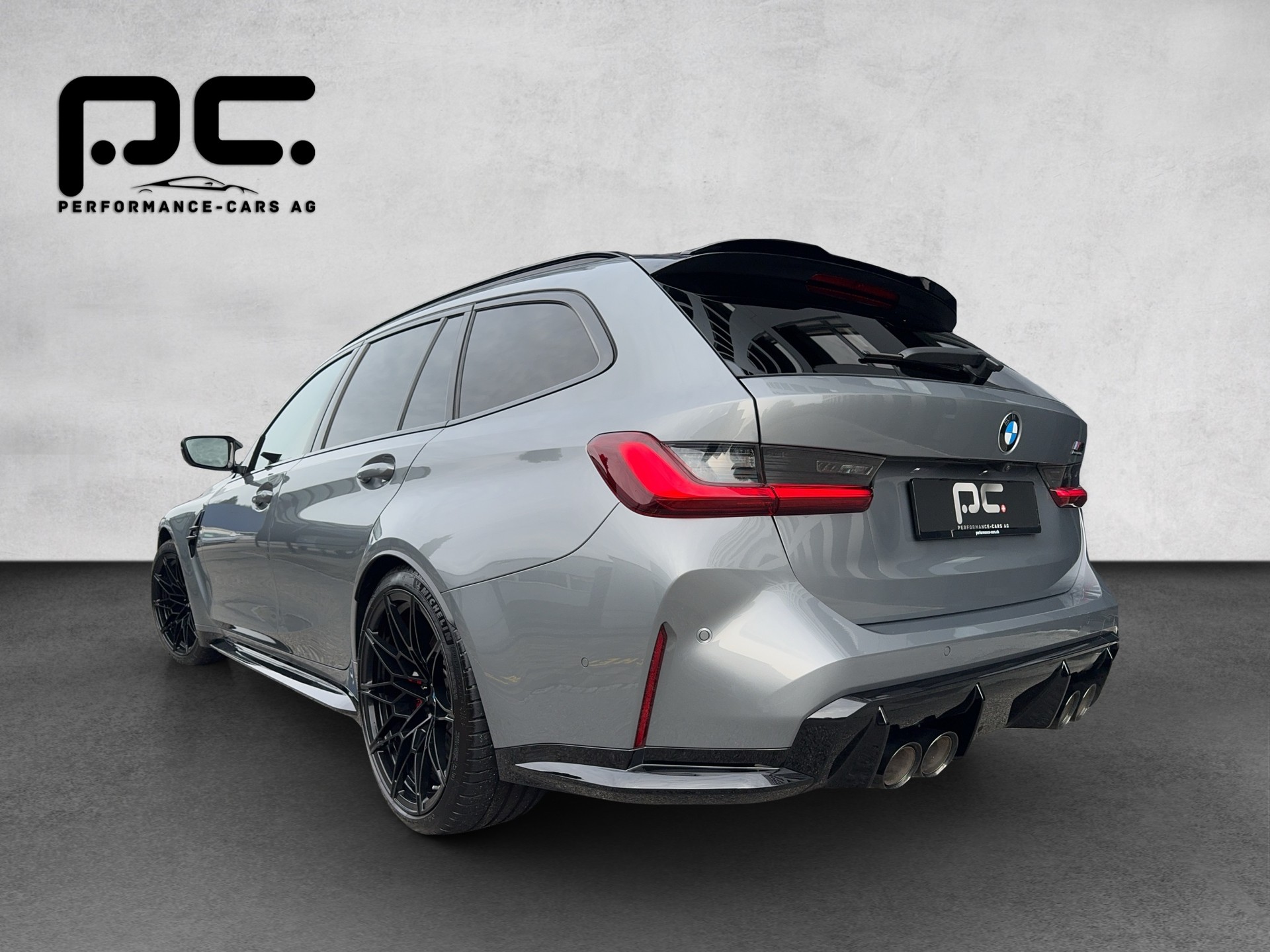 BMW M3 Touring xDrive Competition M-image-4