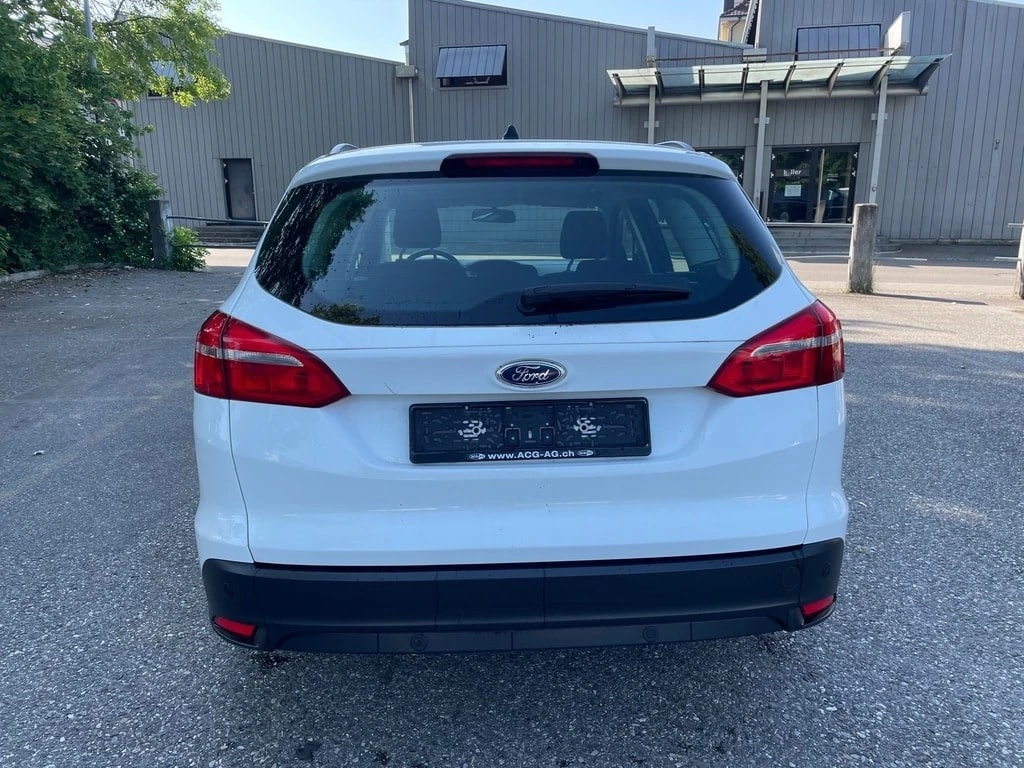 FORD Focus 1.5 TDCi Business PowerShift ** Gr. Navi ** Klimaanlage ** PDC ** Tempomat-image-9