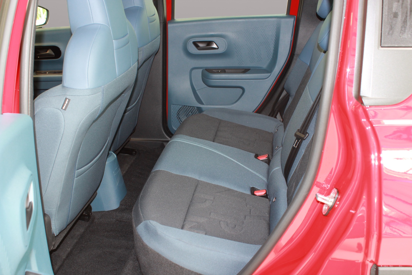 FIAT Grande Panda Elektro Red-image-11
