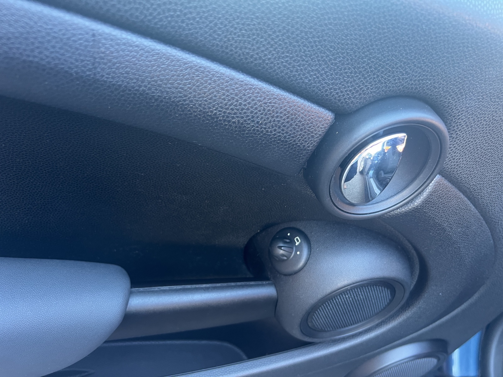 MINI Cooper-image-9